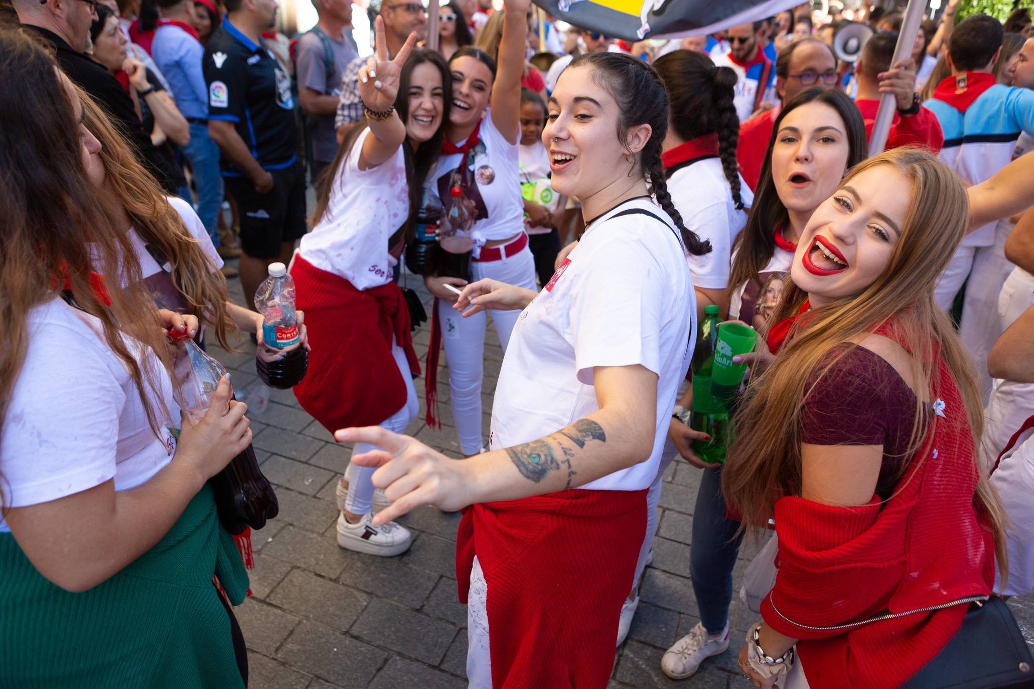 Arnedo dispara la bomba para dar comienzo a sus fiestas (I)