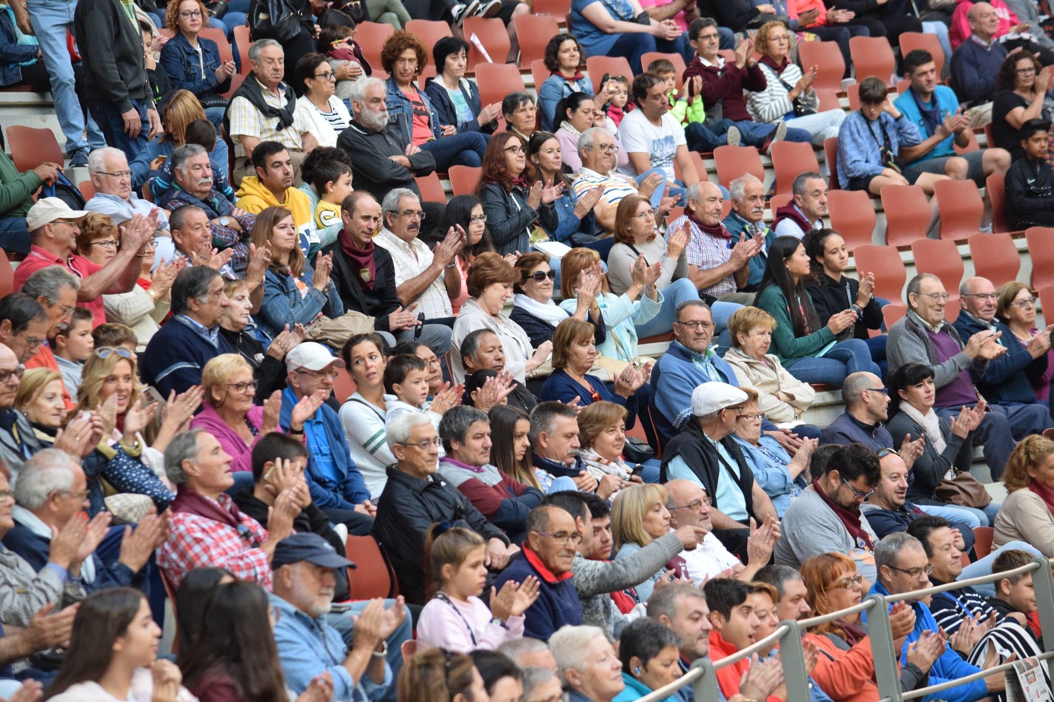 Fotos: Jueves de vaquillas en La Ribera