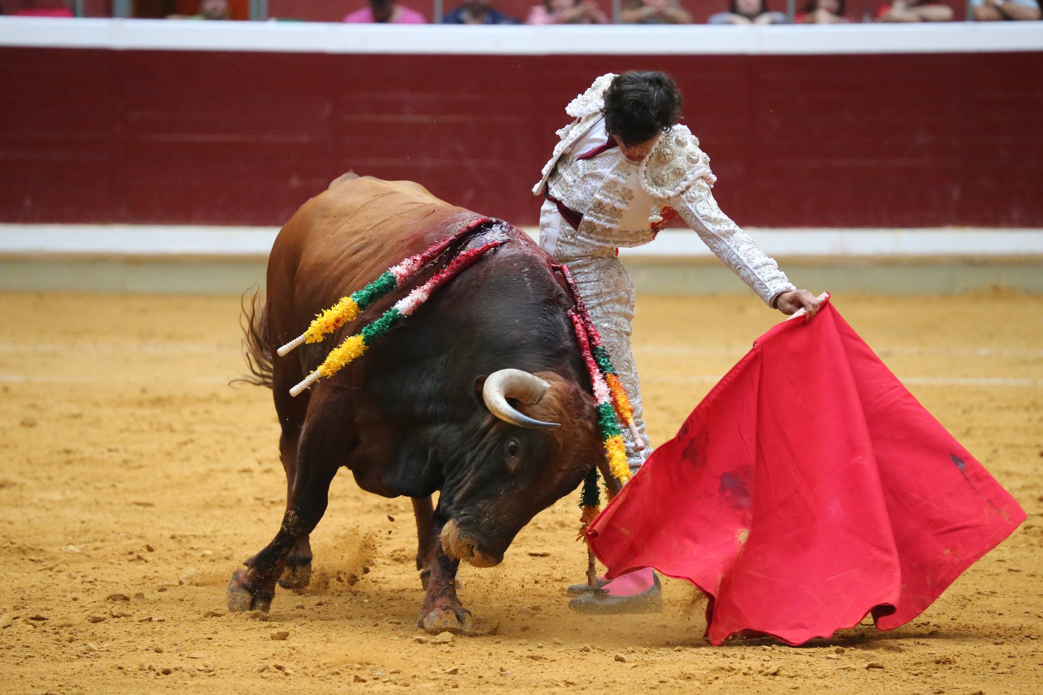 Quinta de la Feria de San Mateo con 'El Cid', Adame y Juan Leal