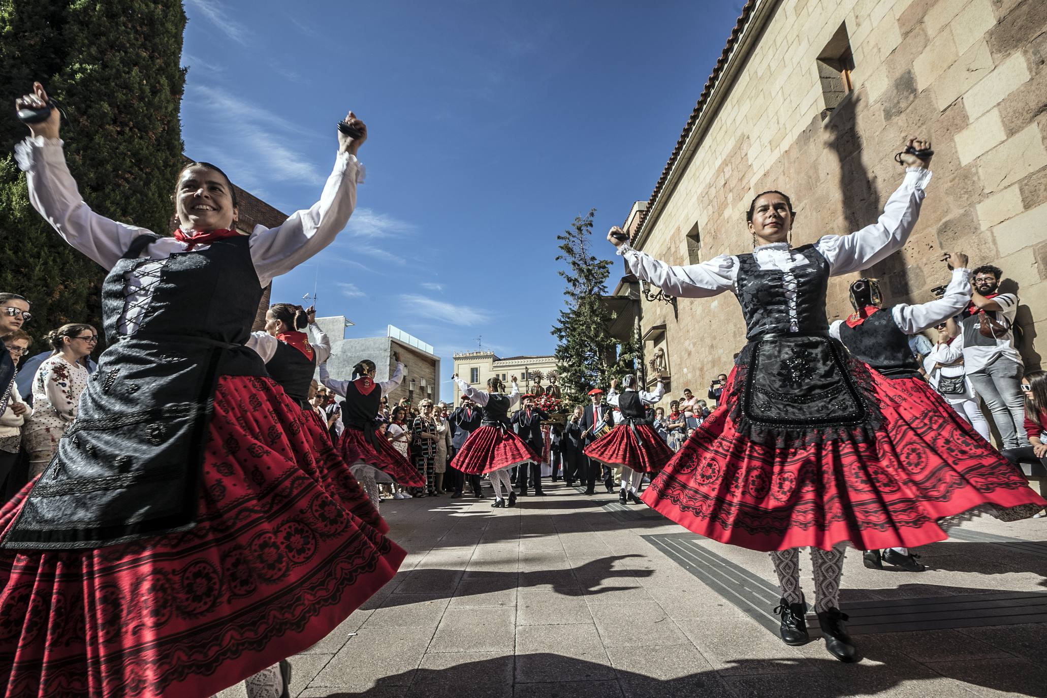 Arnedo disfruta con una nueva representación del robo de los santos en sus fiestas