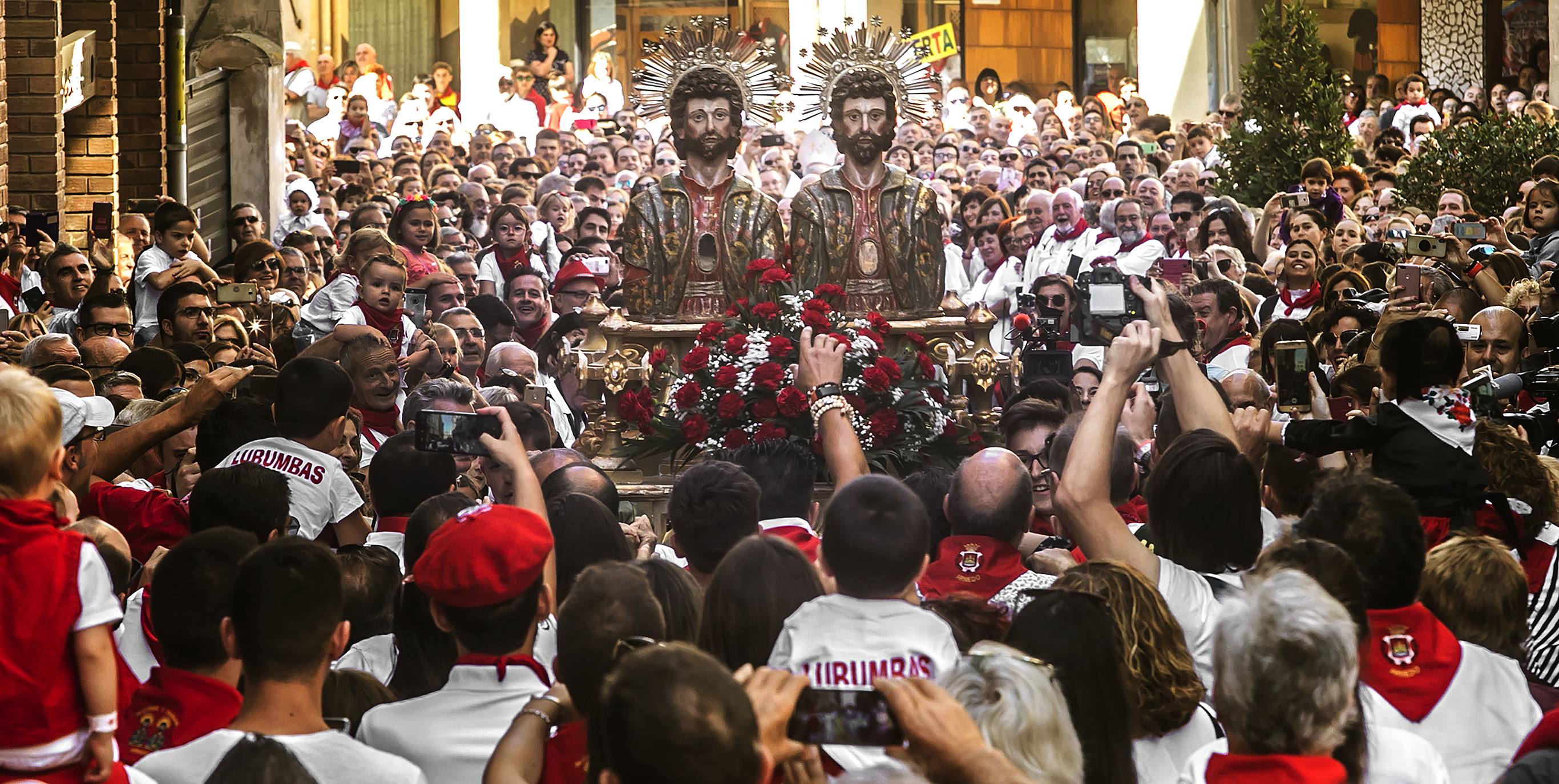 Arnedo disfruta con una nueva representación del robo de los santos en sus fiestas