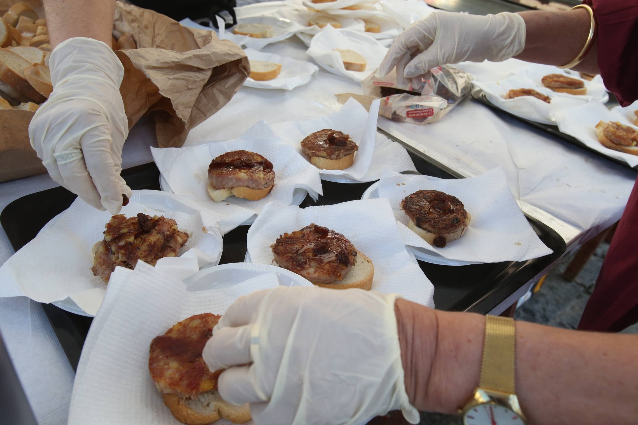 Semana Gastronómica: viernes de confit de pato y sardina con guindilla. 