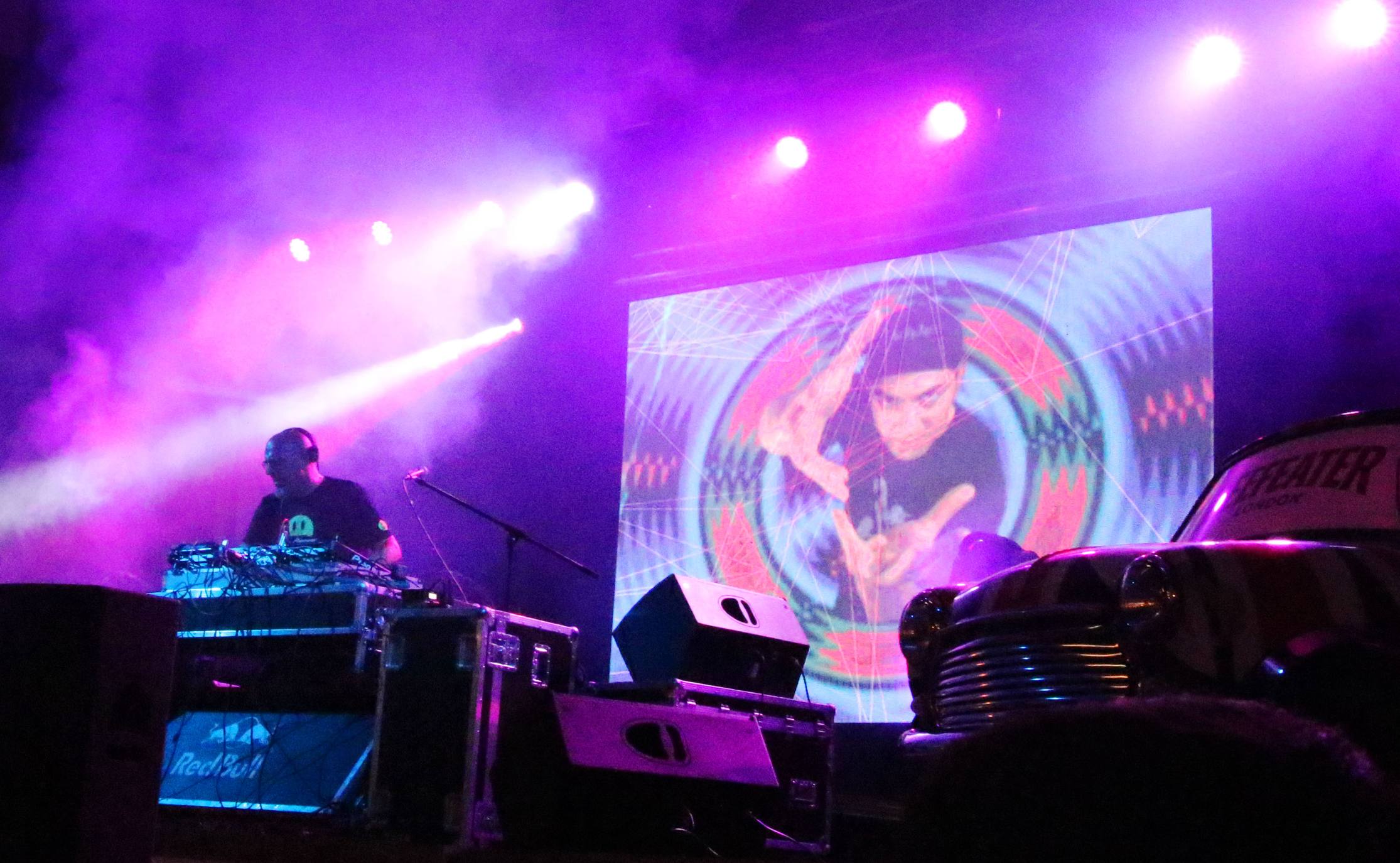 Fotos: Paco Pil cerró las fiestas en el Espacio Peñas 2.0