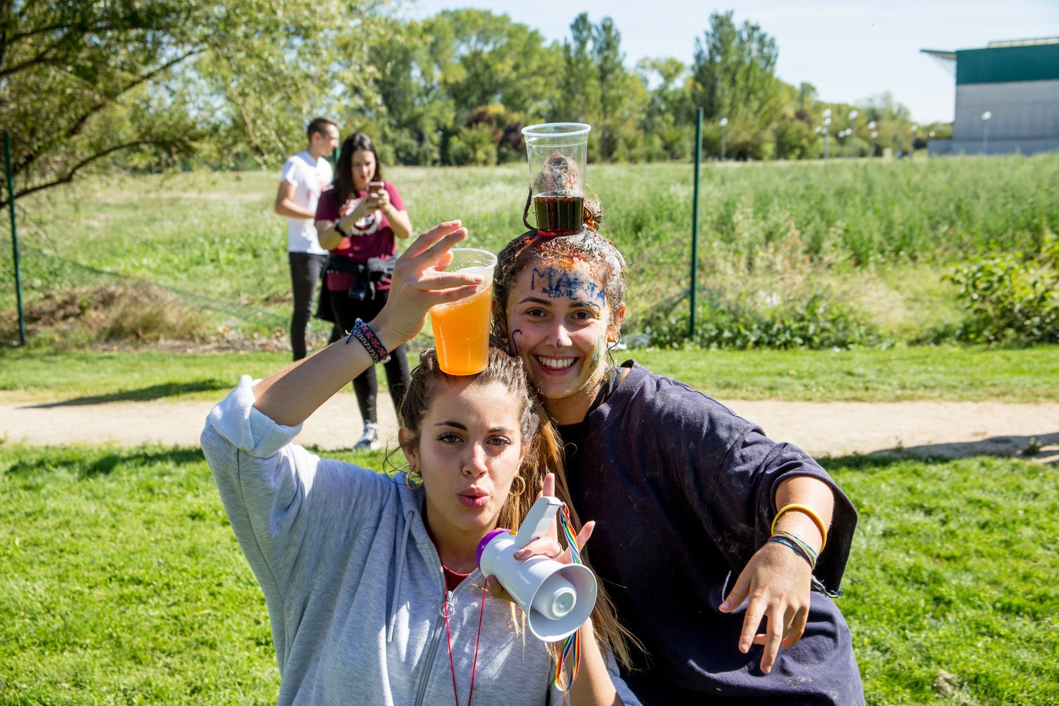 Los estudiantes de la Universidad de La Rioja celebran las novatadas