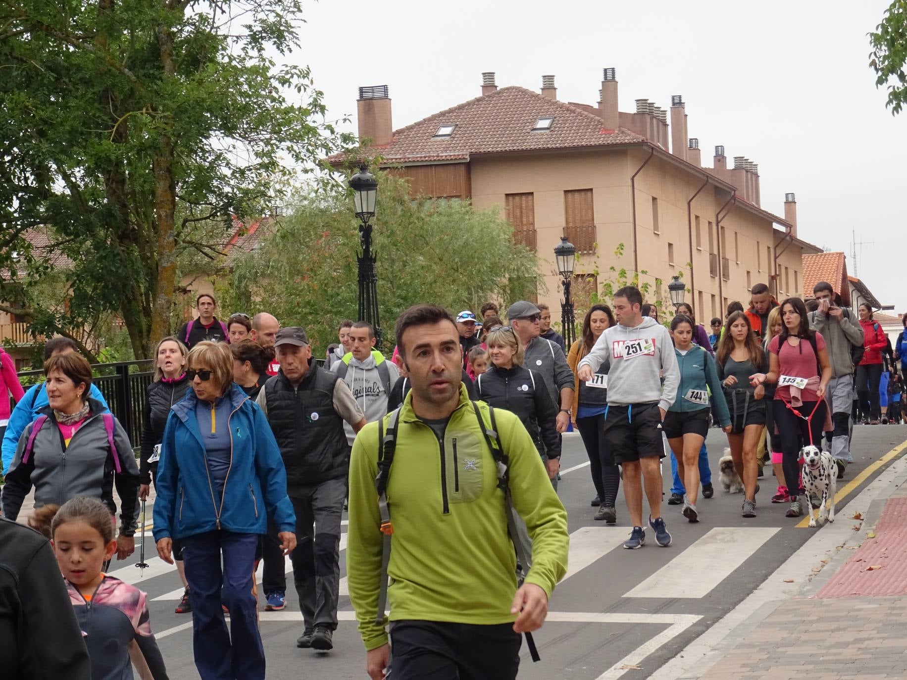 Marcha 'Caminando, ¡por la vida! celebrada en Ezcaray