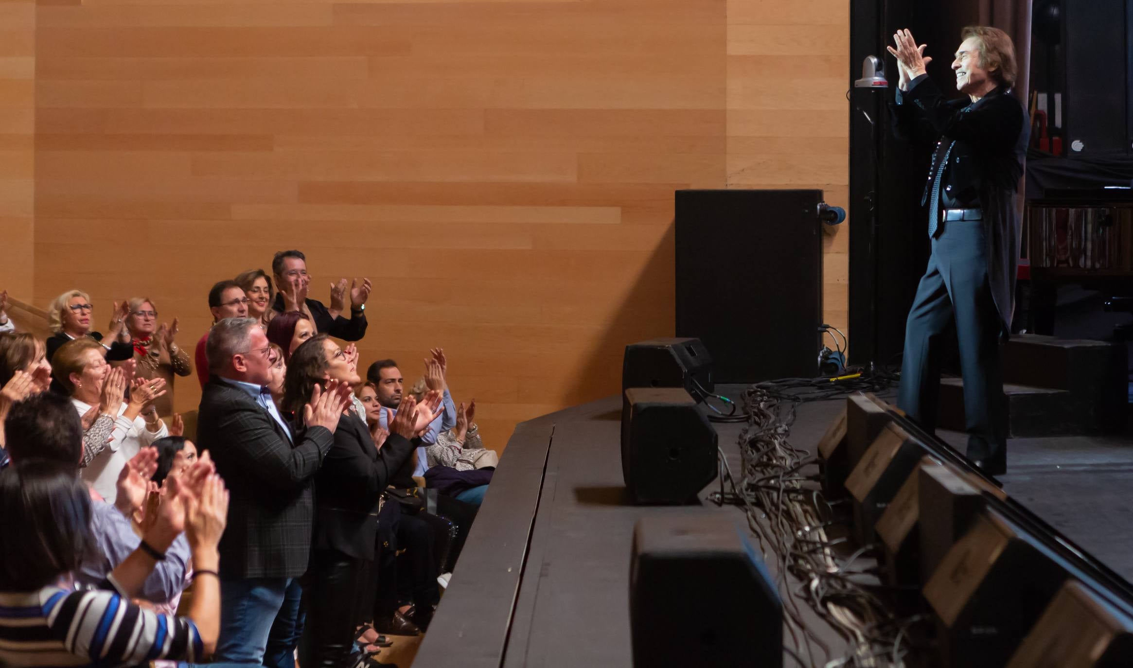 Concierto 'RESinphonico' de Raphael en Riojafórum