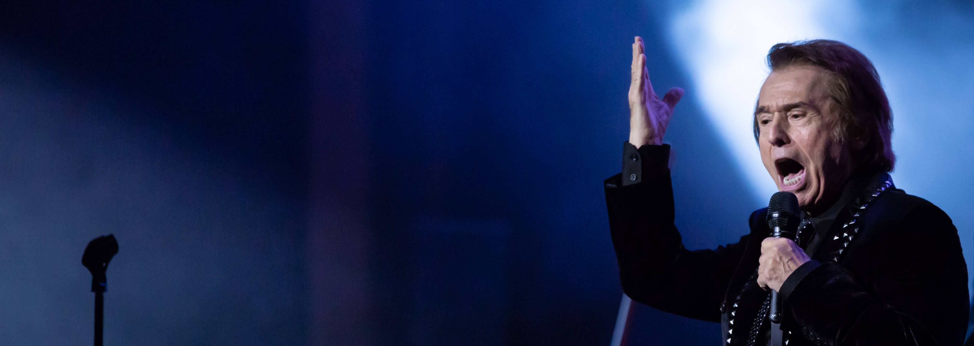 Concierto 'RESinphonico' de Raphael en Riojafórum