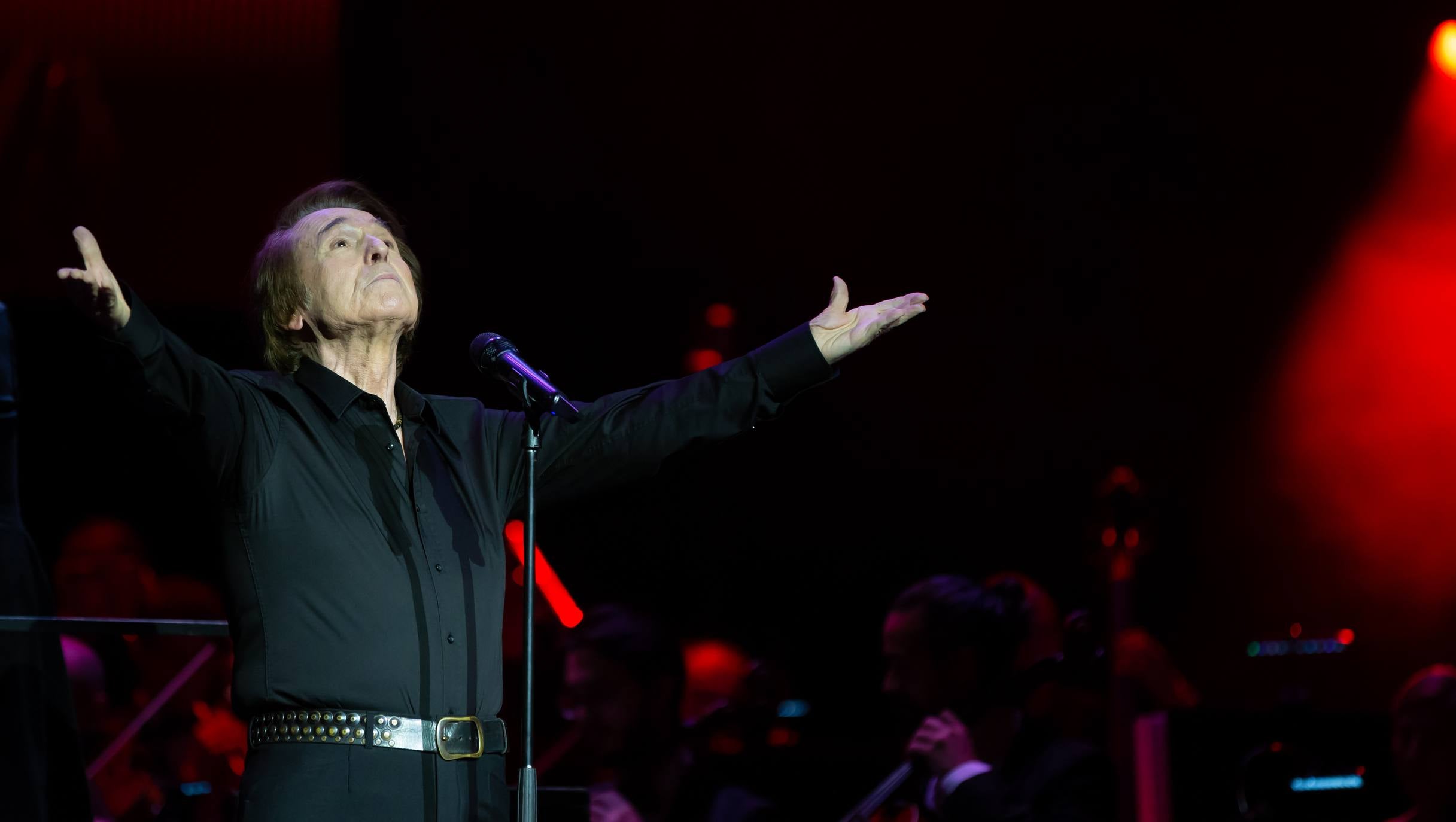 Concierto 'RESinphonico' de Raphael en Riojafórum