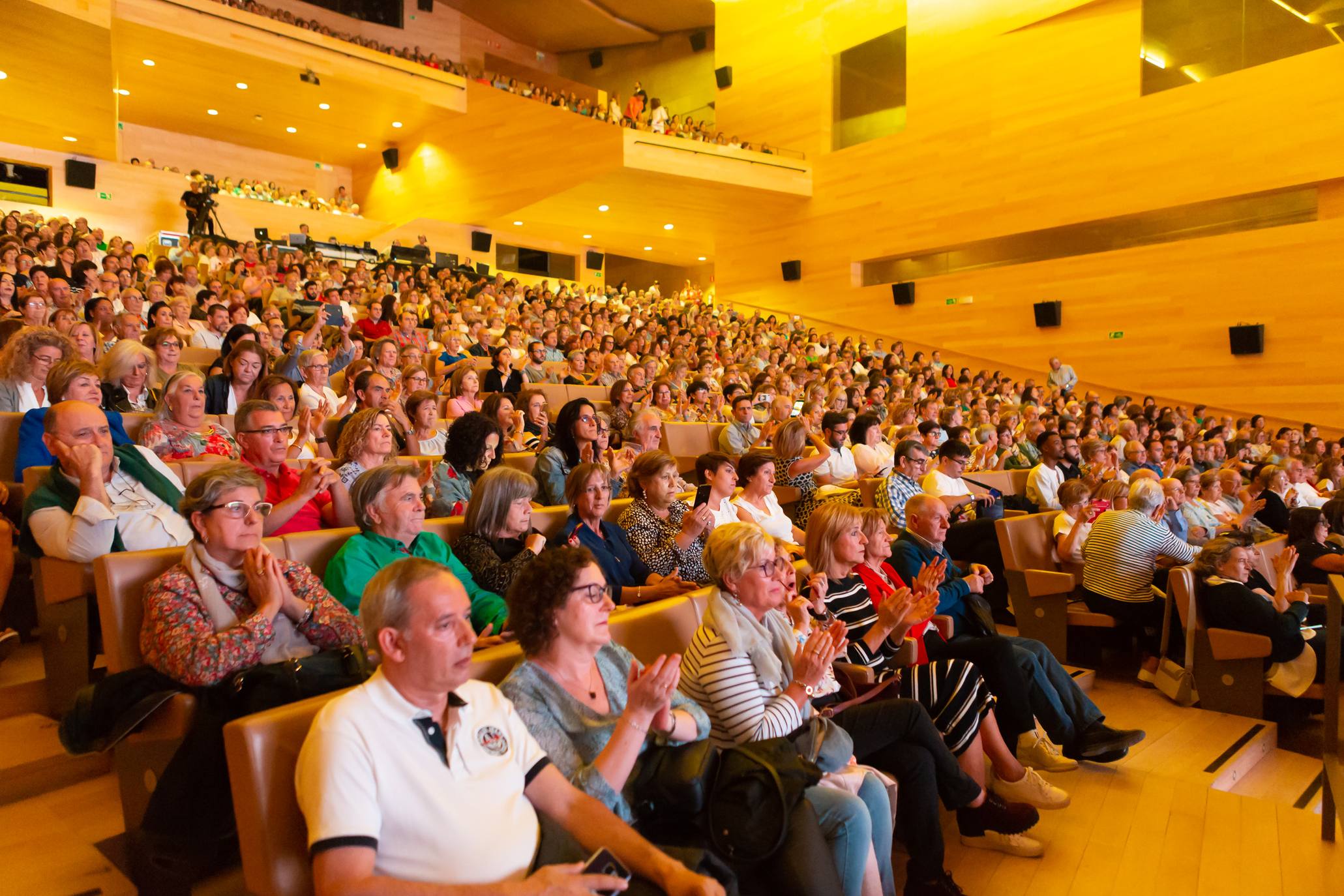 Concierto 'RESinphonico' de Raphael en Riojafórum