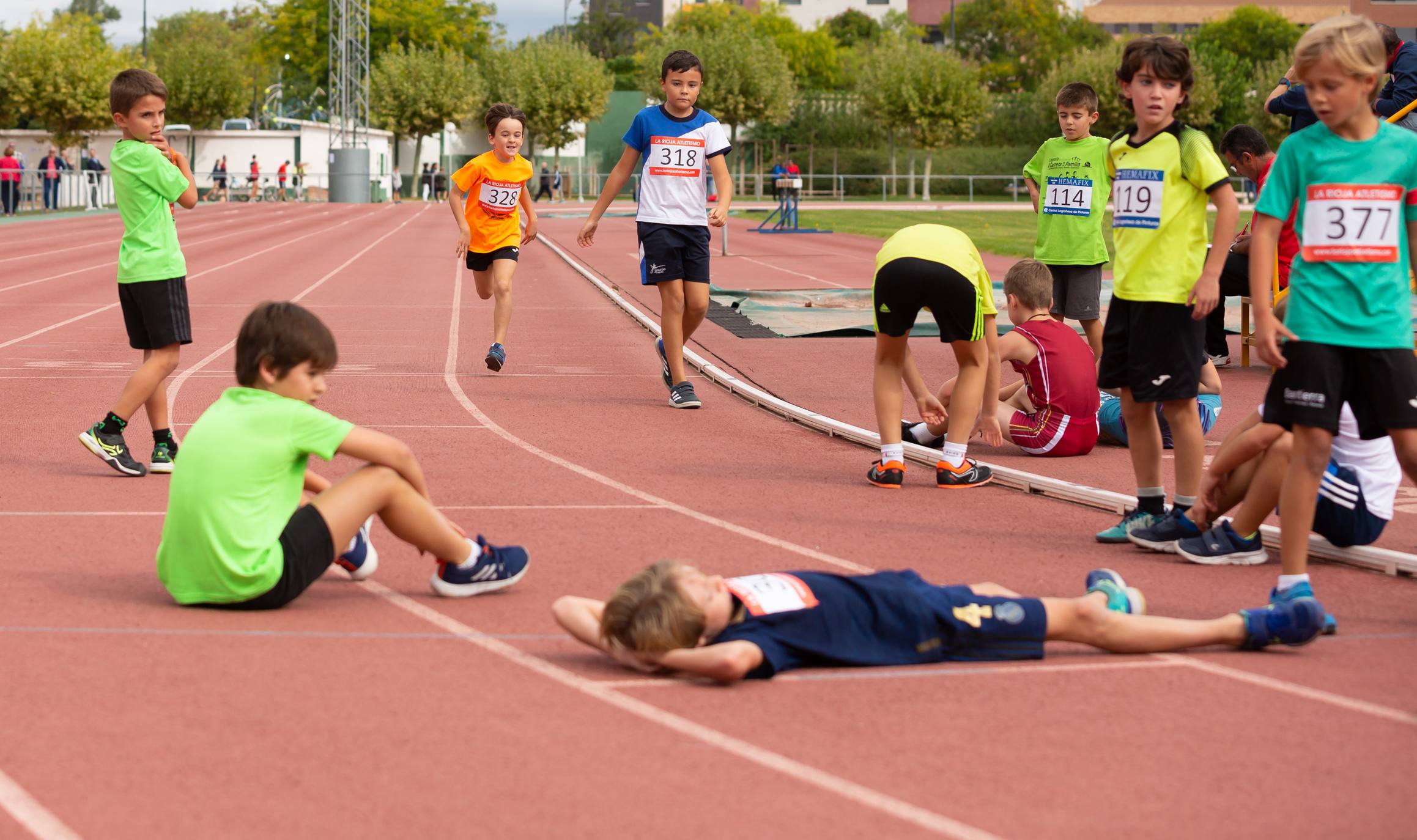 El 1.000 Popular en el Adarraga, la fiesta del atletismo 