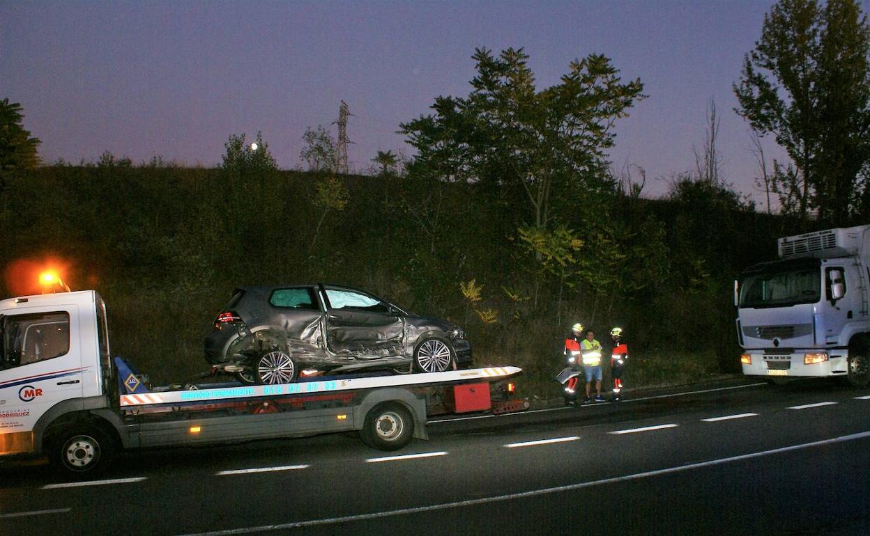 Uno de los coches implicados en el accidente.