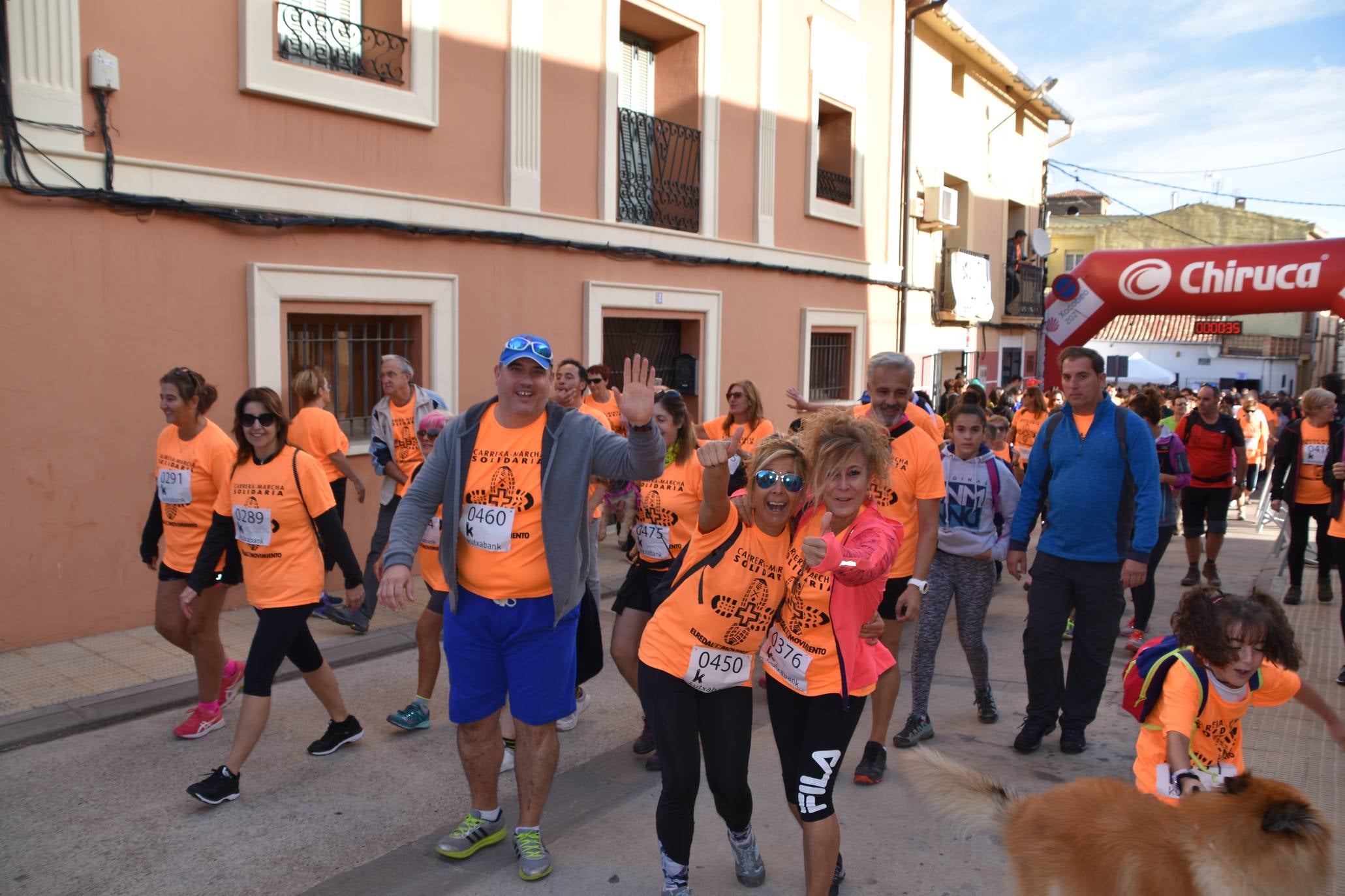 En total 821 hubo participantes entre las tres de los cuales la mayor parte, 658 personas, participaron en la marcha de 11.5 kilómetros por un circuito rural