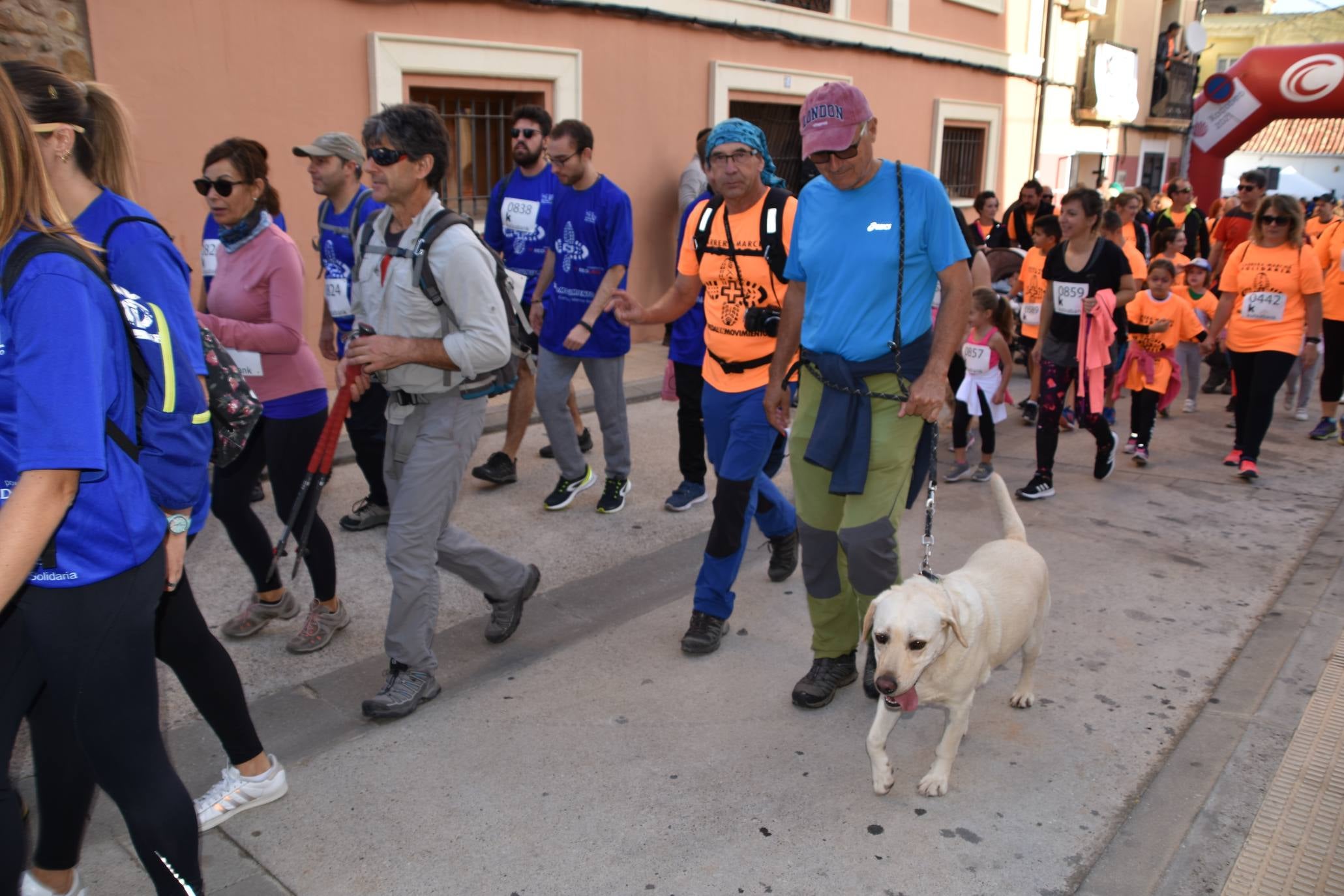 En total 821 hubo participantes entre las tres de los cuales la mayor parte, 658 personas, participaron en la marcha de 11.5 kilómetros por un circuito rural