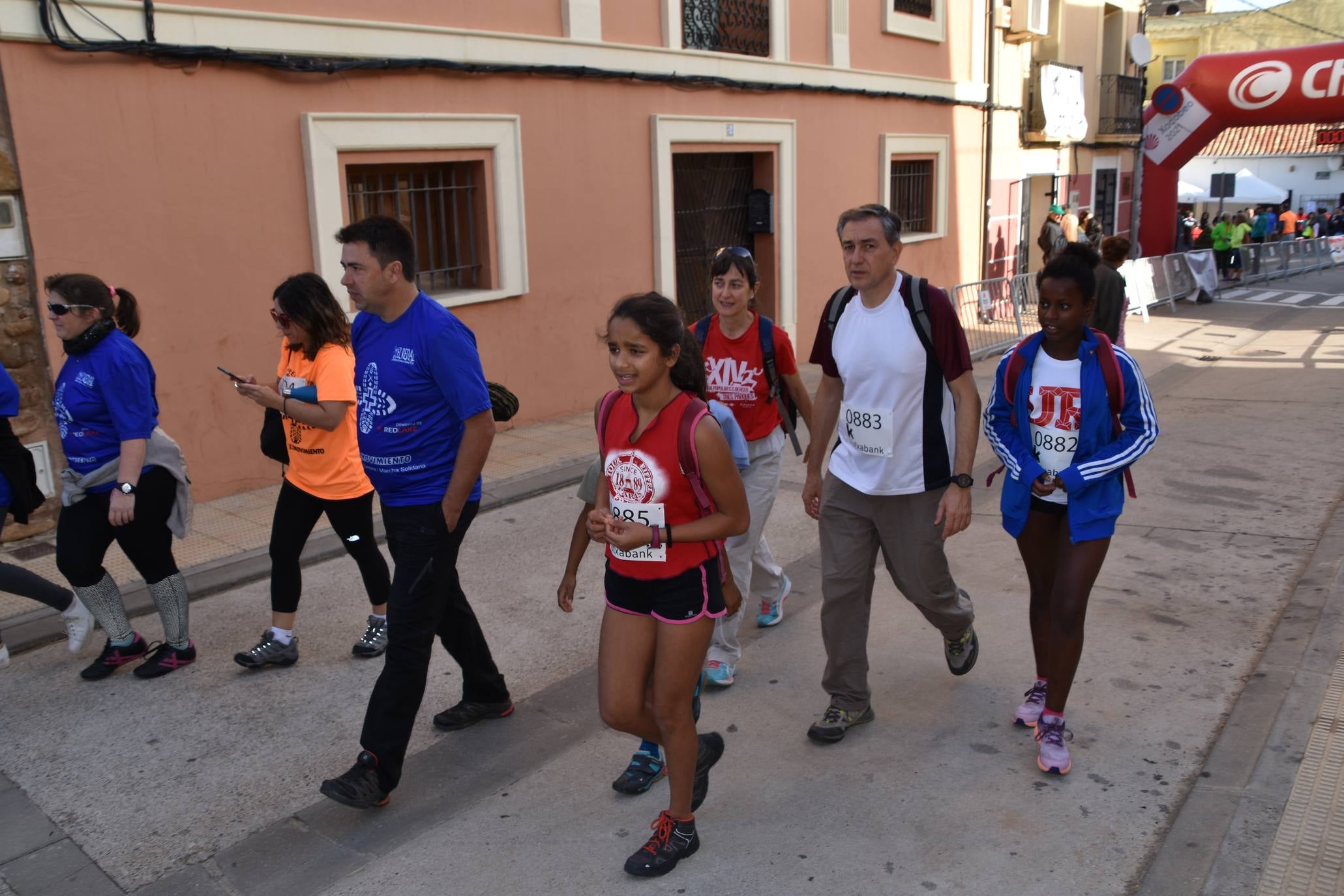 En total 821 hubo participantes entre las tres de los cuales la mayor parte, 658 personas, participaron en la marcha de 11.5 kilómetros por un circuito rural