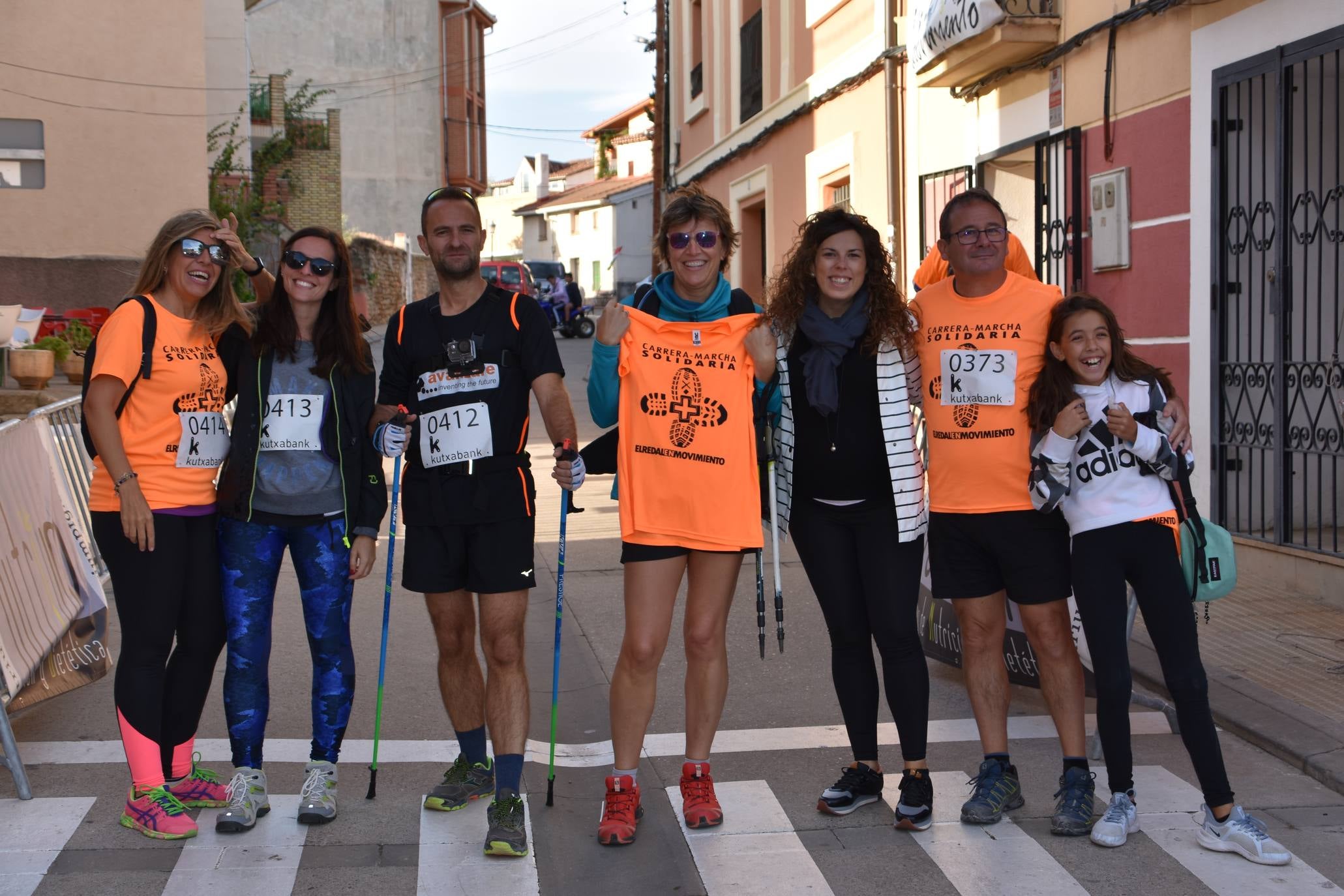 En total 821 hubo participantes entre las tres de los cuales la mayor parte, 658 personas, participaron en la marcha de 11.5 kilómetros por un circuito rural