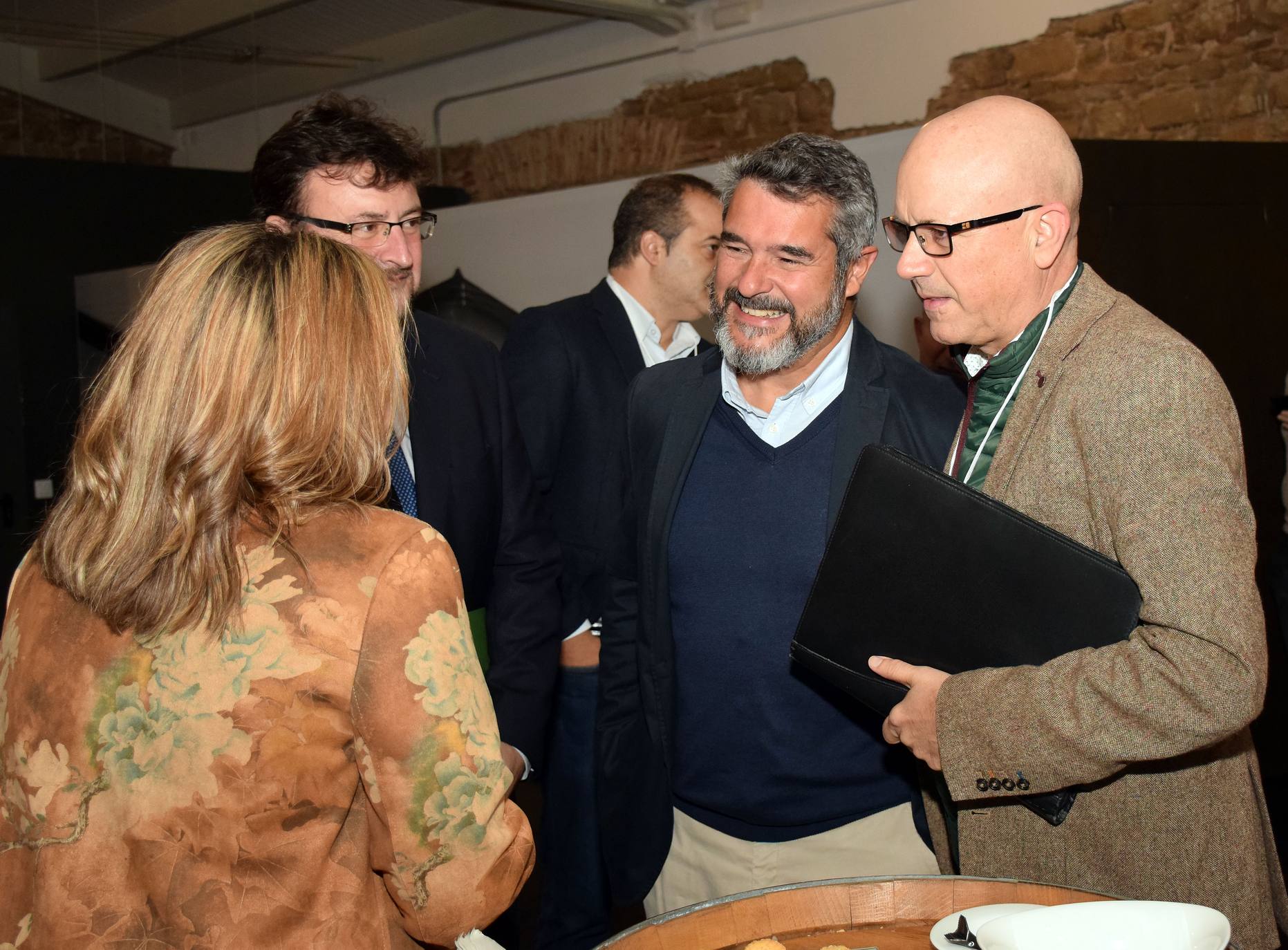 El CEO de la consultora de estrategia corporativa Innsai, Jesús Navarro, ha explicado en Logroño las tendencias innovadoras de futuro en la agricultura, dentro de la Jornada Bankia Forward que ha organizado Diario LA RIOJA en Bodegas Franco-Españolas.