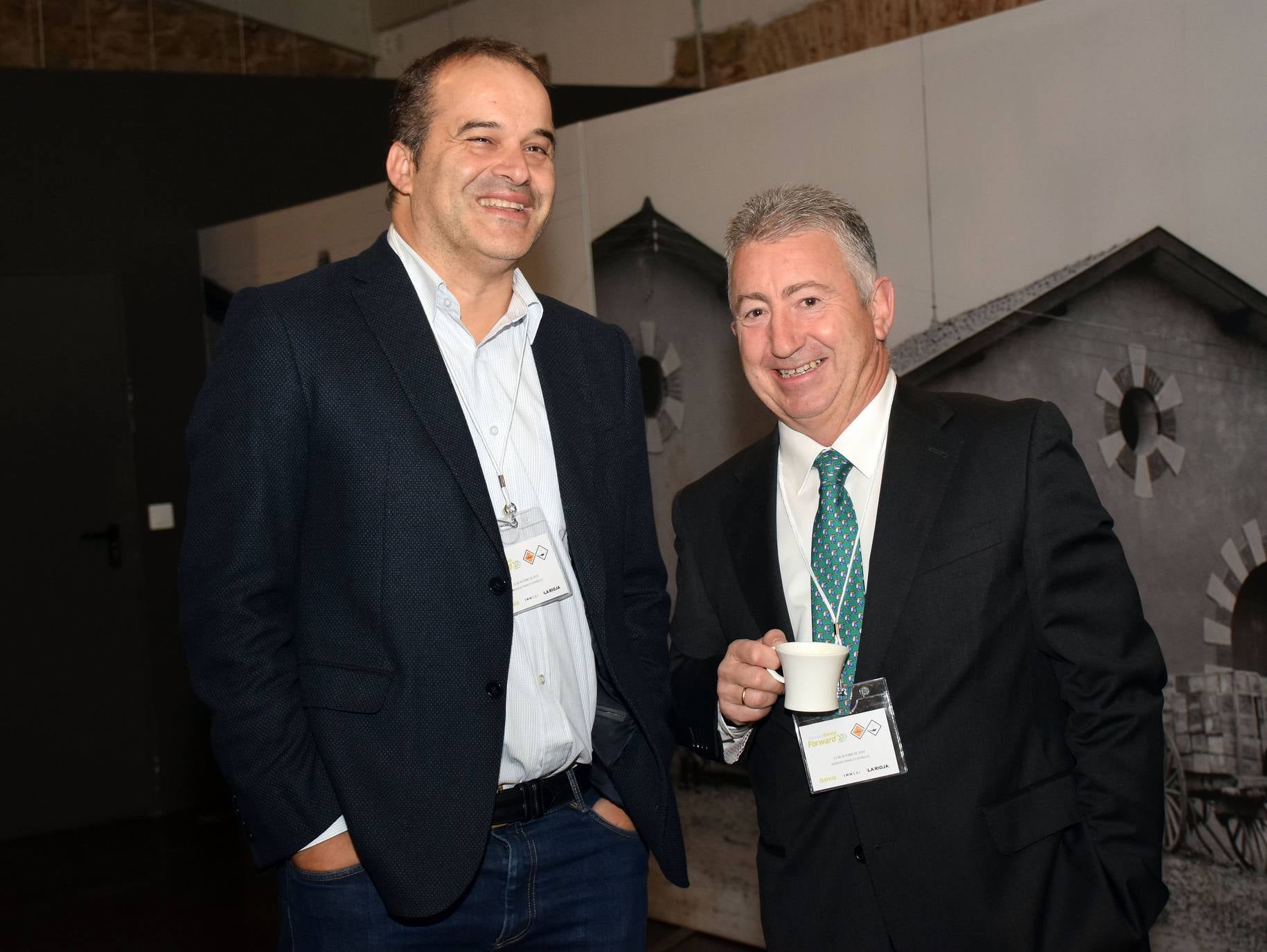 El CEO de la consultora de estrategia corporativa Innsai, Jesús Navarro, ha explicado en Logroño las tendencias innovadoras de futuro en la agricultura, dentro de la Jornada Bankia Forward que ha organizado Diario LA RIOJA en Bodegas Franco-Españolas.