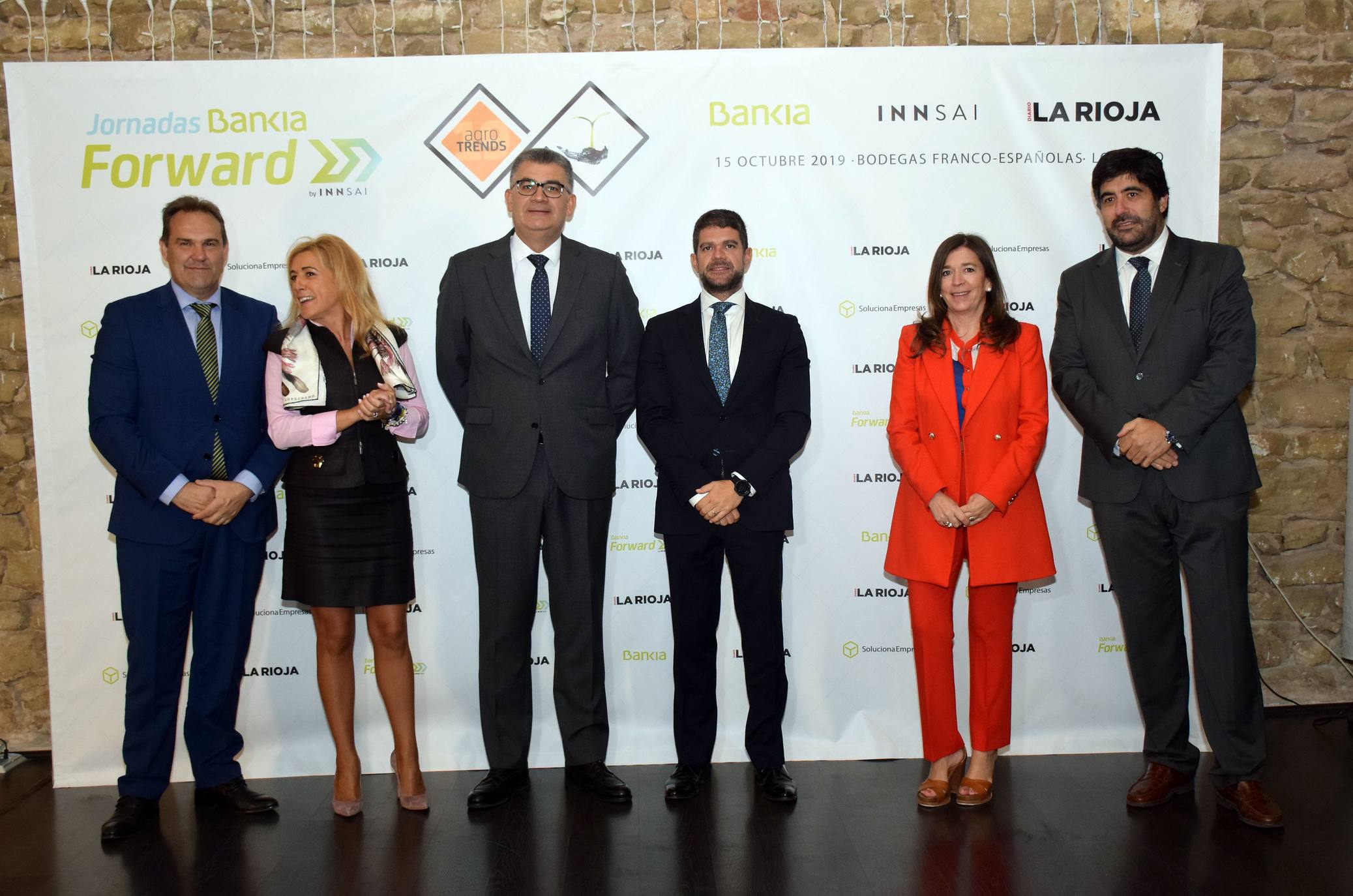 El CEO de la consultora de estrategia corporativa Innsai, Jesús Navarro, ha explicado en Logroño las tendencias innovadoras de futuro en la agricultura, dentro de la Jornada Bankia Forward que ha organizado Diario LA RIOJA en Bodegas Franco-Españolas.