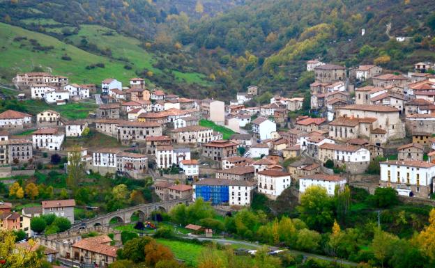 Imagen principal - Villoslada de Cameros, Iregua en el Achichuelo y camino junto a las cascadas de Puente Ra 