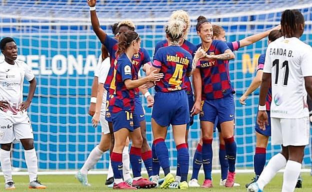Las jugadoras del Barcelona celebran uno de sus goles