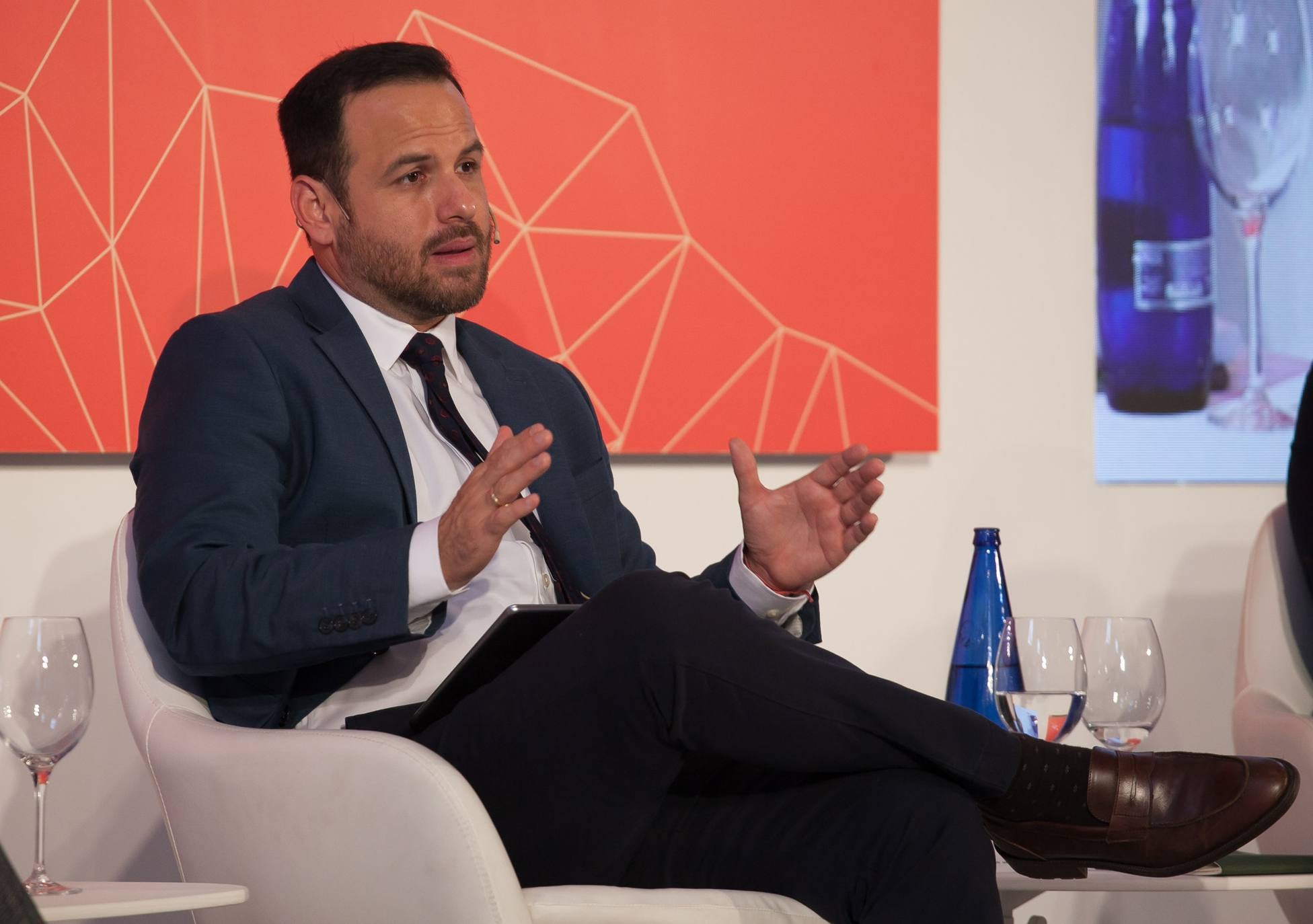 Jornada sobre Innovación e inteligencia artificial en Futuro en Español en el Círculo Logroñés