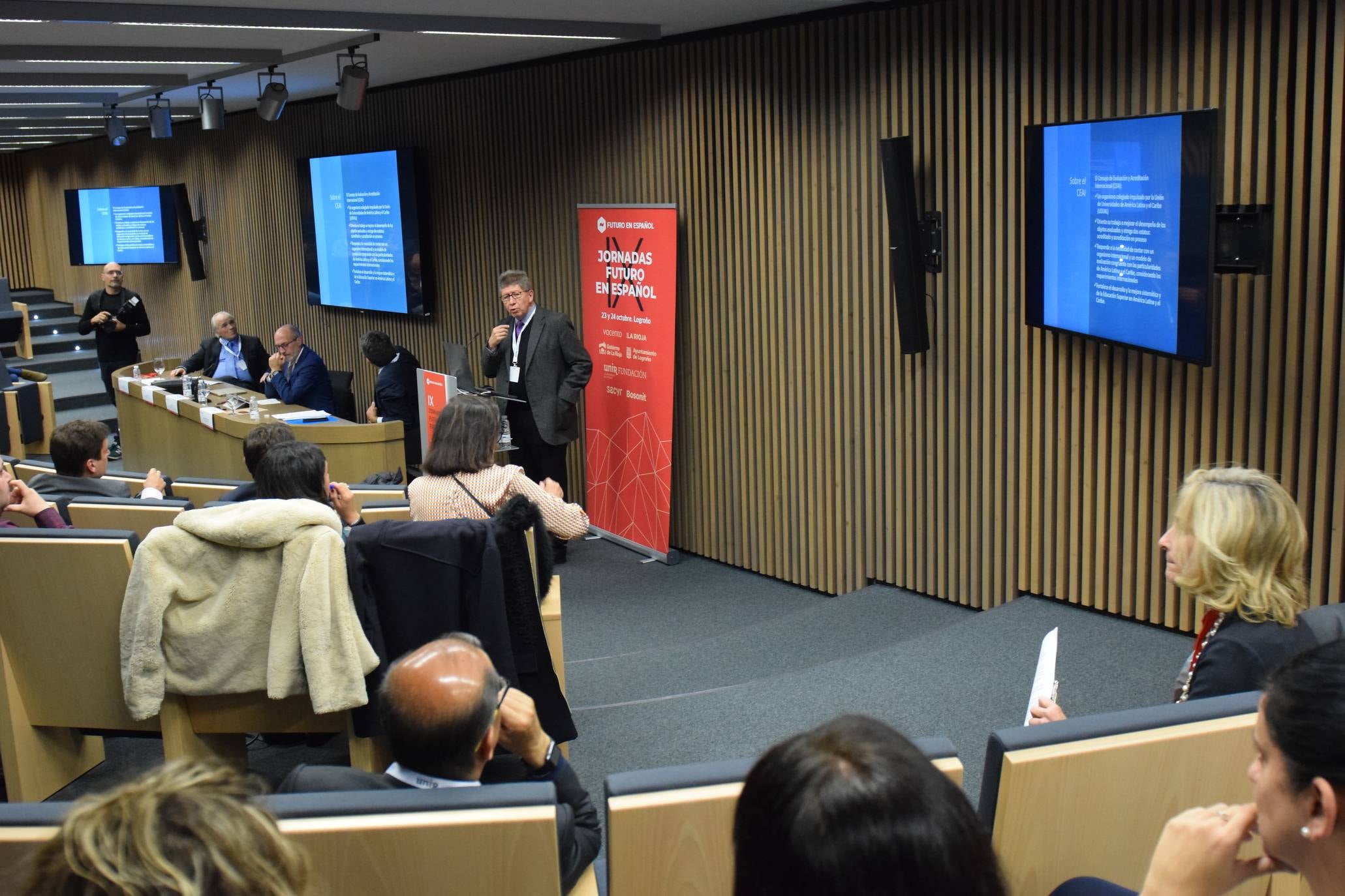 Fotos: Mesa redonda sobre educación en la UNIR en Futuro en Español