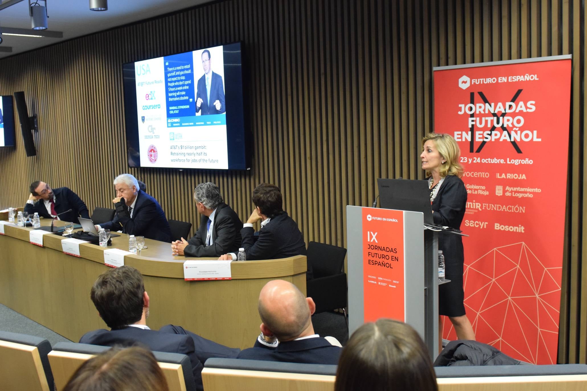 Fotos: Mesa redonda sobre educación en la UNIR en Futuro en Español