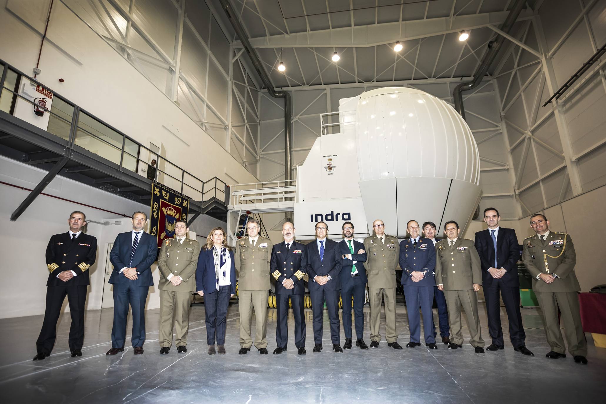 El Ejército de Tierra ha incorporado a la base de helicópteros de Agoncillo (La Rioja) el primer simulador de vuelo, del NH-90, con el que podrán trabajar de forma interconectada con otras escuelas de pilotos de este cuerpo y, en el futuro, del Ejército del Aire y de la Armada.