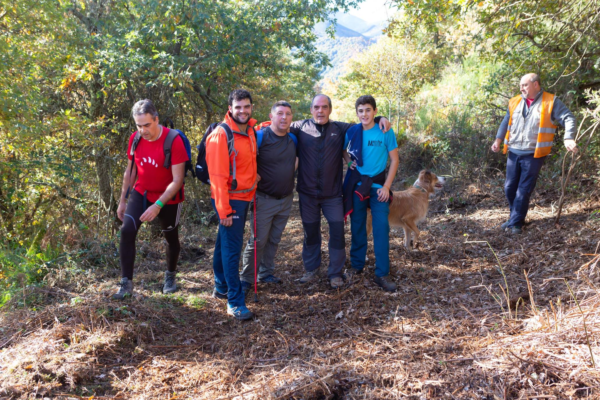 La marcha otoñal ha reunido a 450 senderistas 