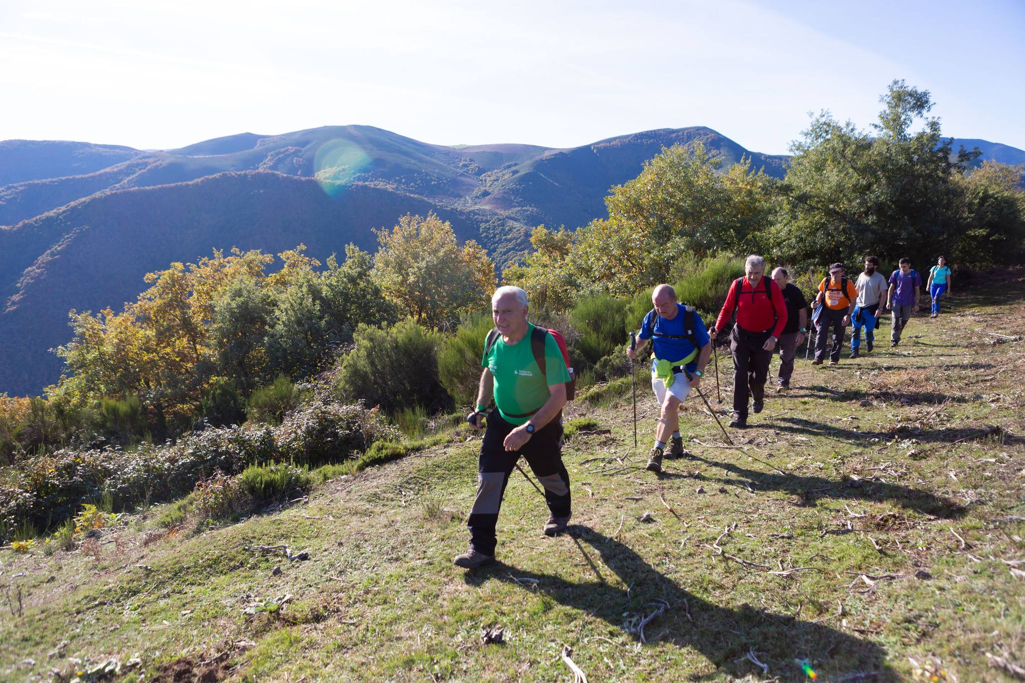 La marcha otoñal ha reunido a 450 senderistas 