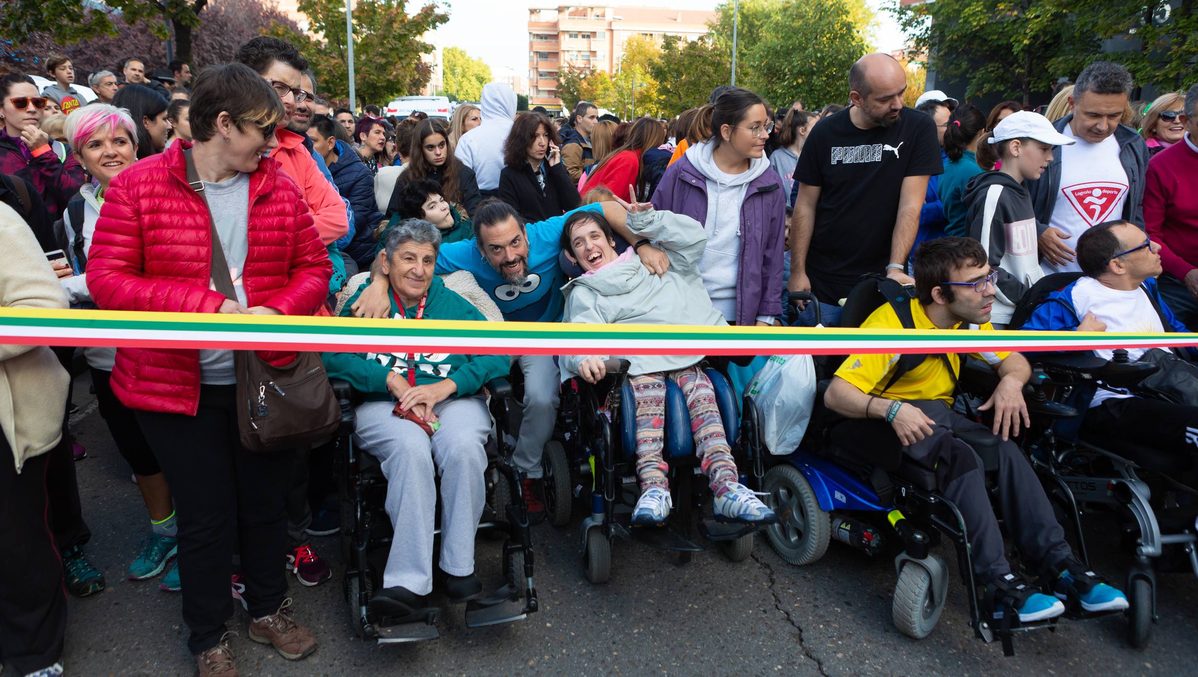 Los marchosos tienen que completar un recorrido llano de 19 kilómetros, desde la capital riojana hacia Villamediana de Iregua, Alberite y Lardero