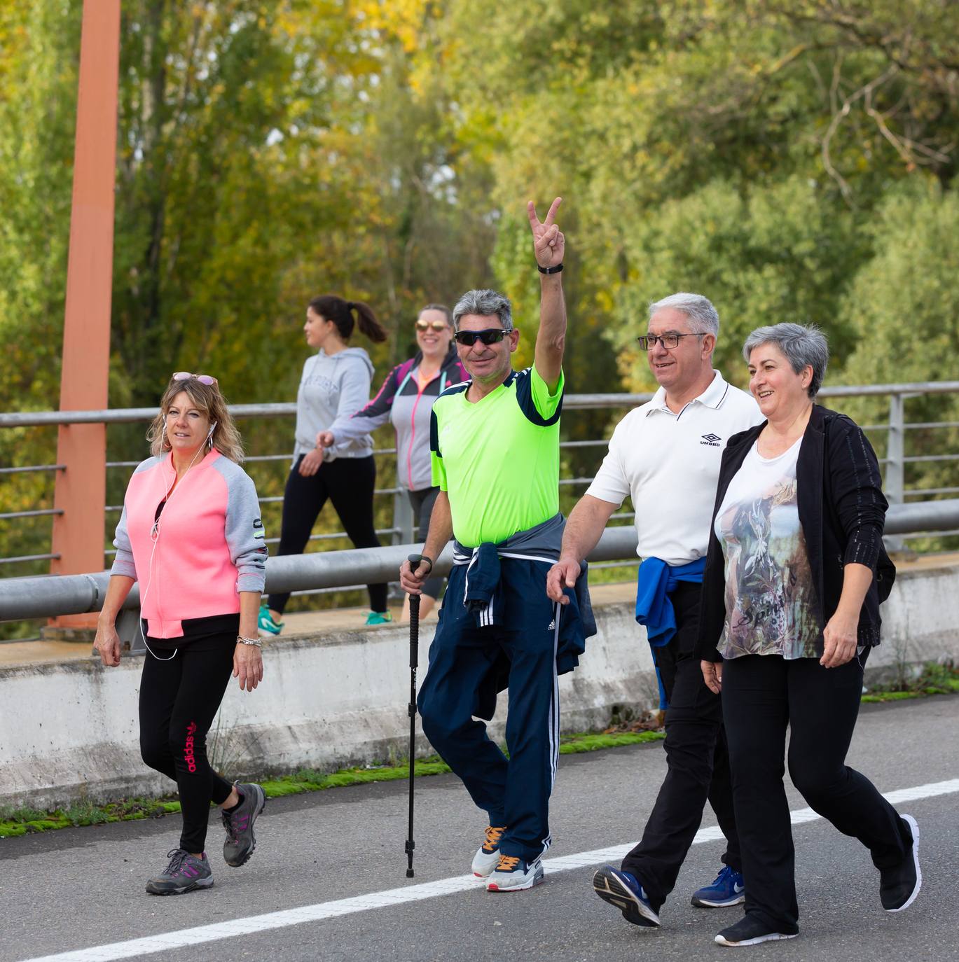 Los marchosos tienen que completar un recorrido llano de 19 kilómetros, desde la capital riojana hacia Villamediana de Iregua, Alberite y Lardero