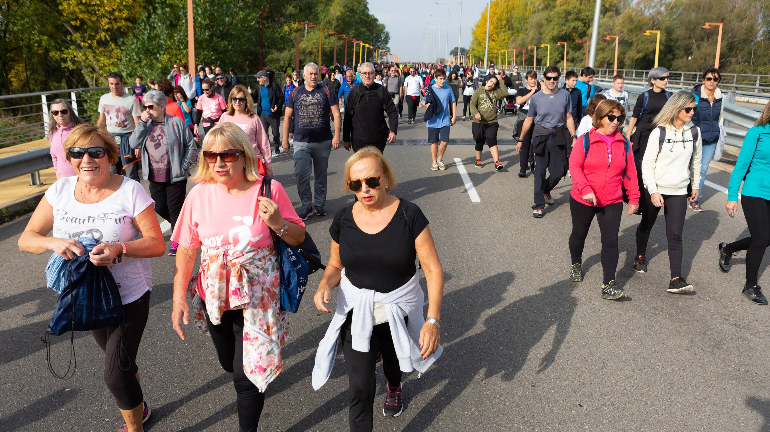 Los marchosos tienen que completar un recorrido llano de 19 kilómetros, desde la capital riojana hacia Villamediana de Iregua, Alberite y Lardero