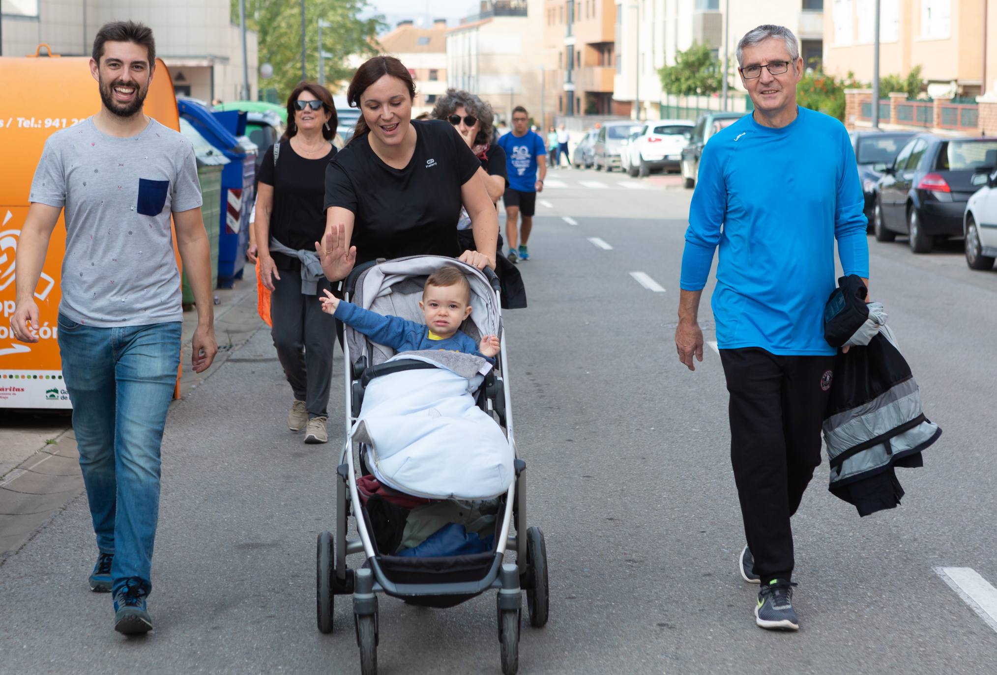 Los marchosos tienen que completar un recorrido llano de 19 kilómetros, desde la capital riojana hacia Villamediana de Iregua, Alberite y Lardero