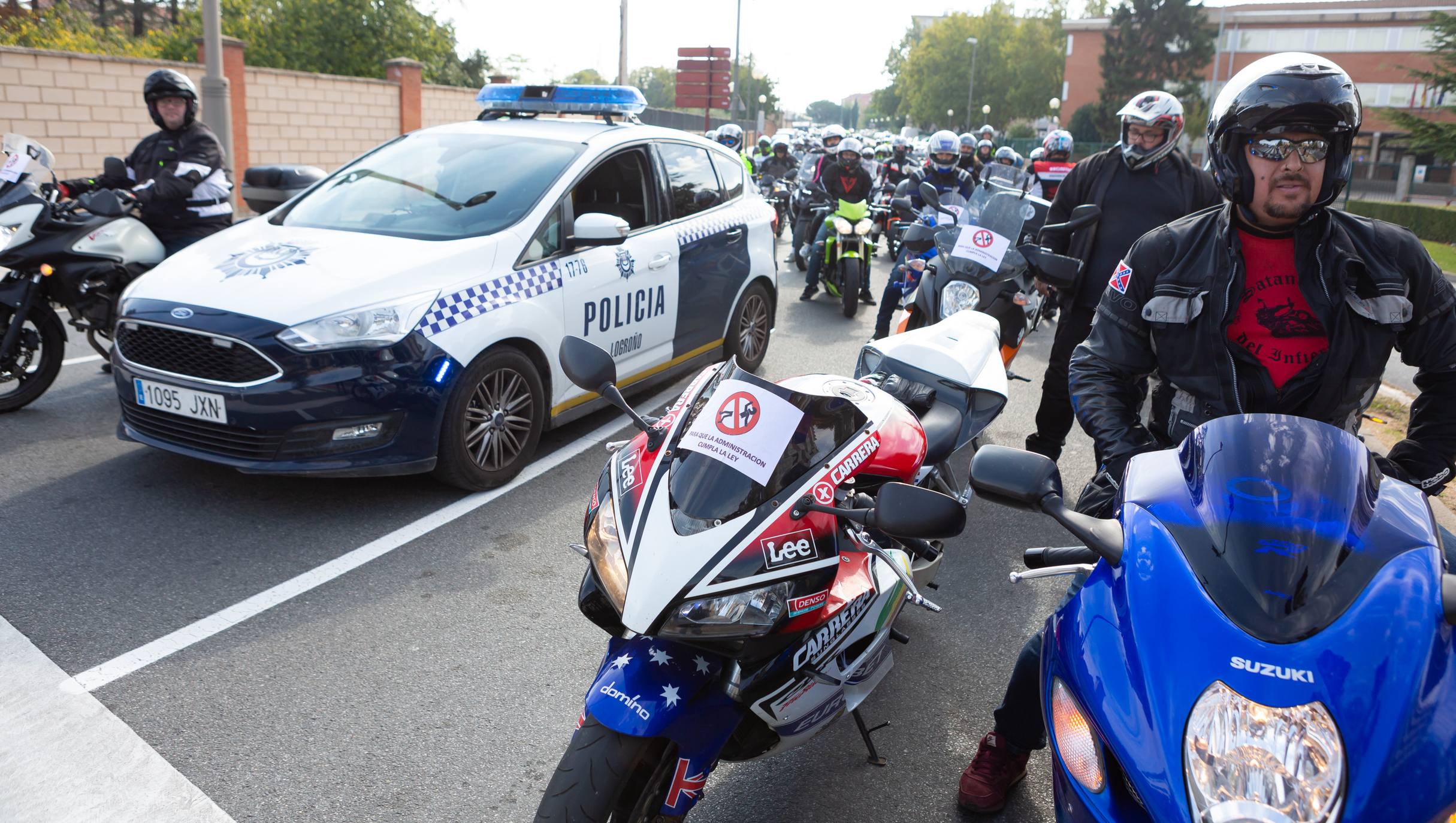 Las calles de la capital se han llenado con el rugido de los motores de las motos. 