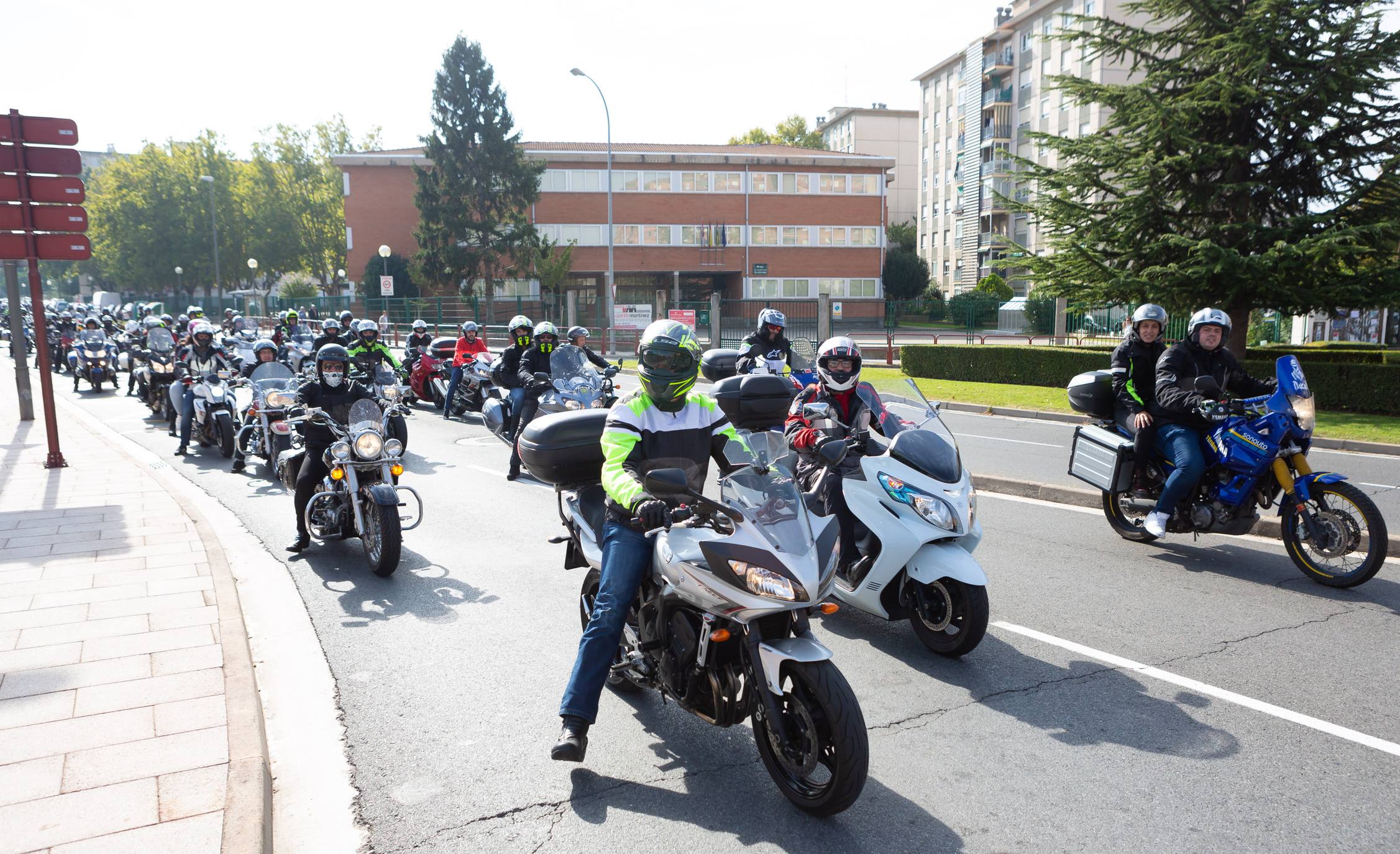 Las calles de la capital se han llenado con el rugido de los motores de las motos. 