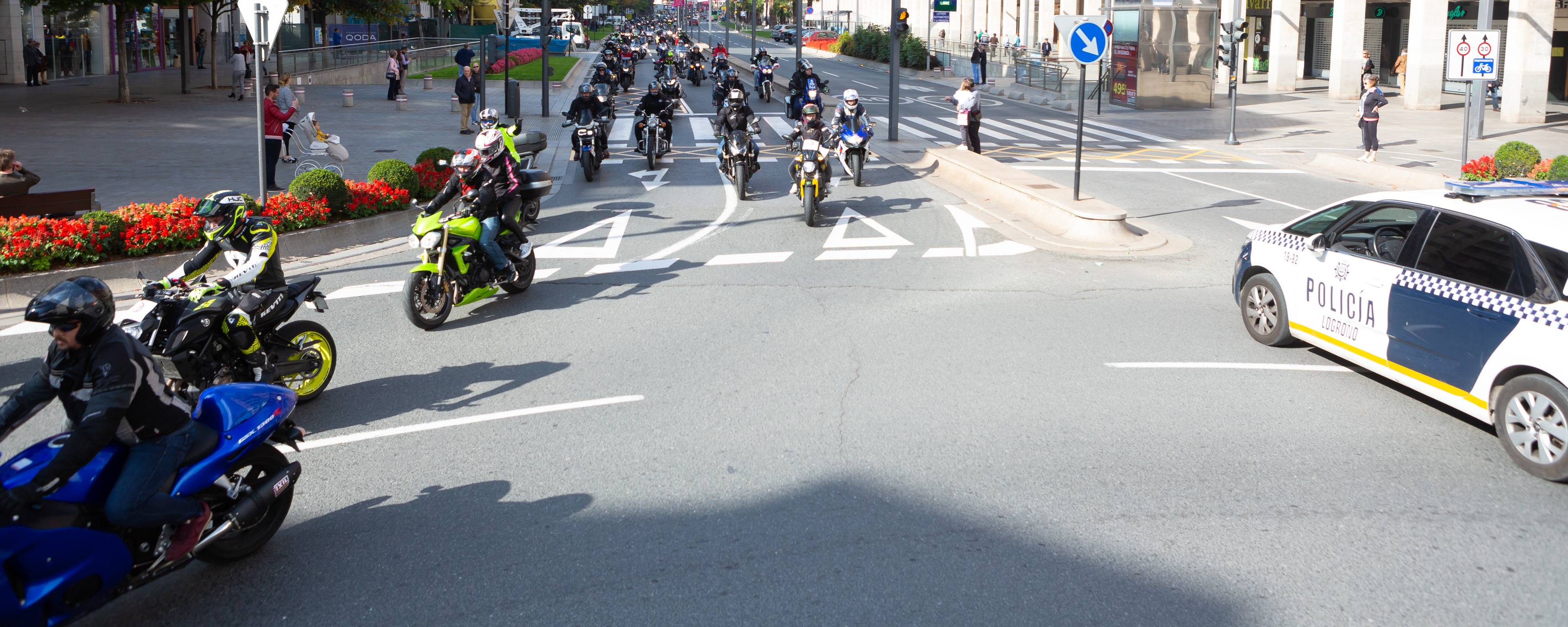 Las calles de la capital se han llenado con el rugido de los motores de las motos. 