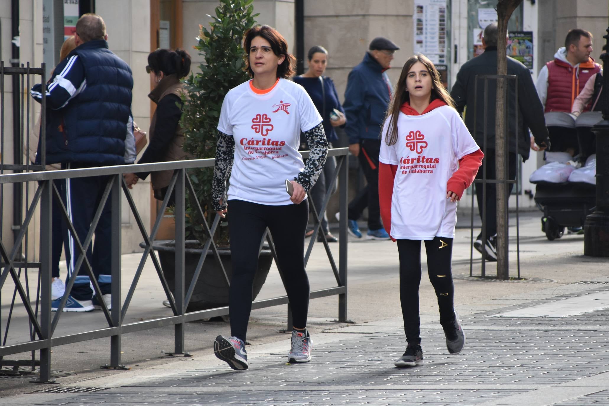 343 personas participaron en la marcha
