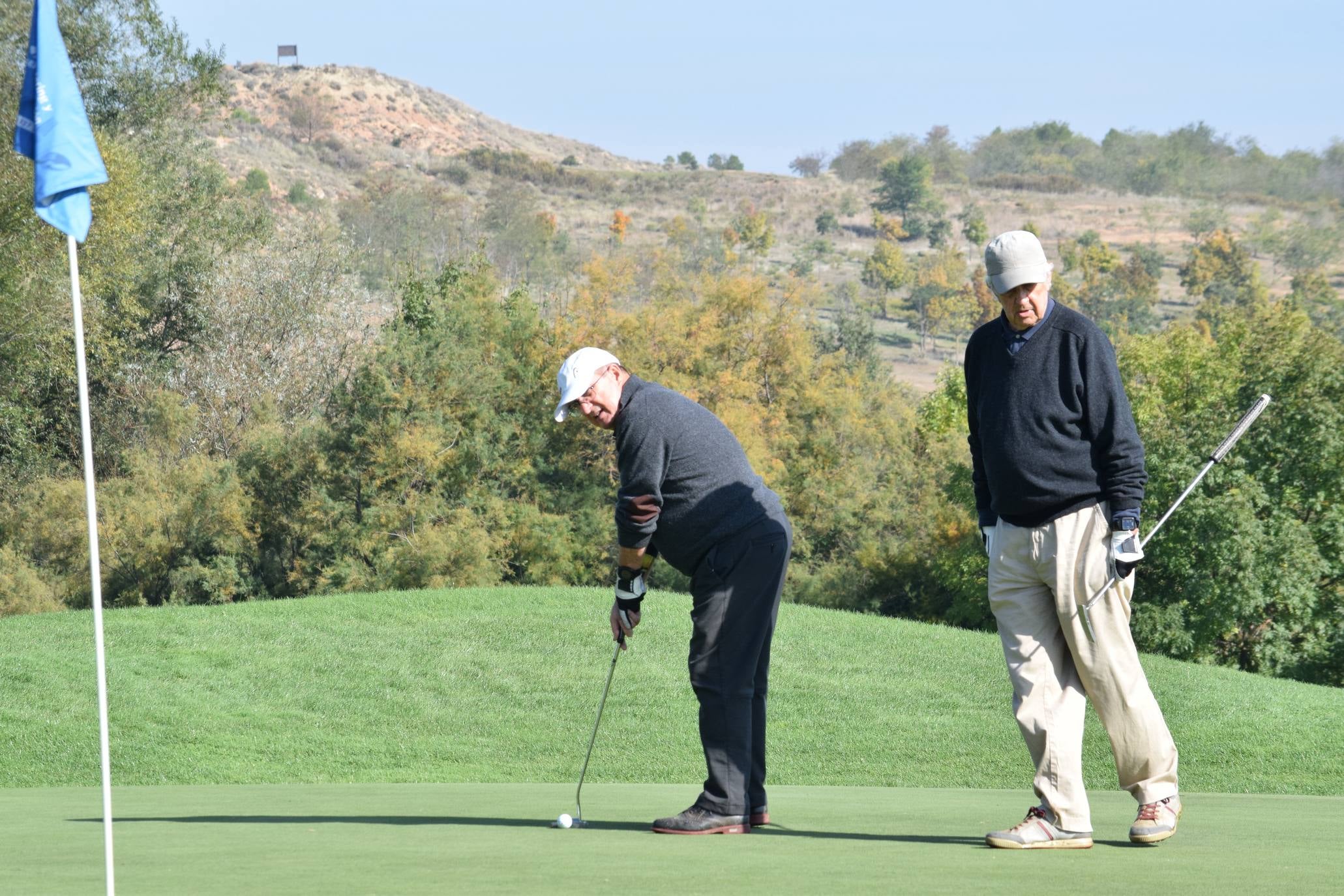 Los jugadores pasaron un gran día de golf en el último torneo de la Liga de Golf y Vino antes de la gran final.