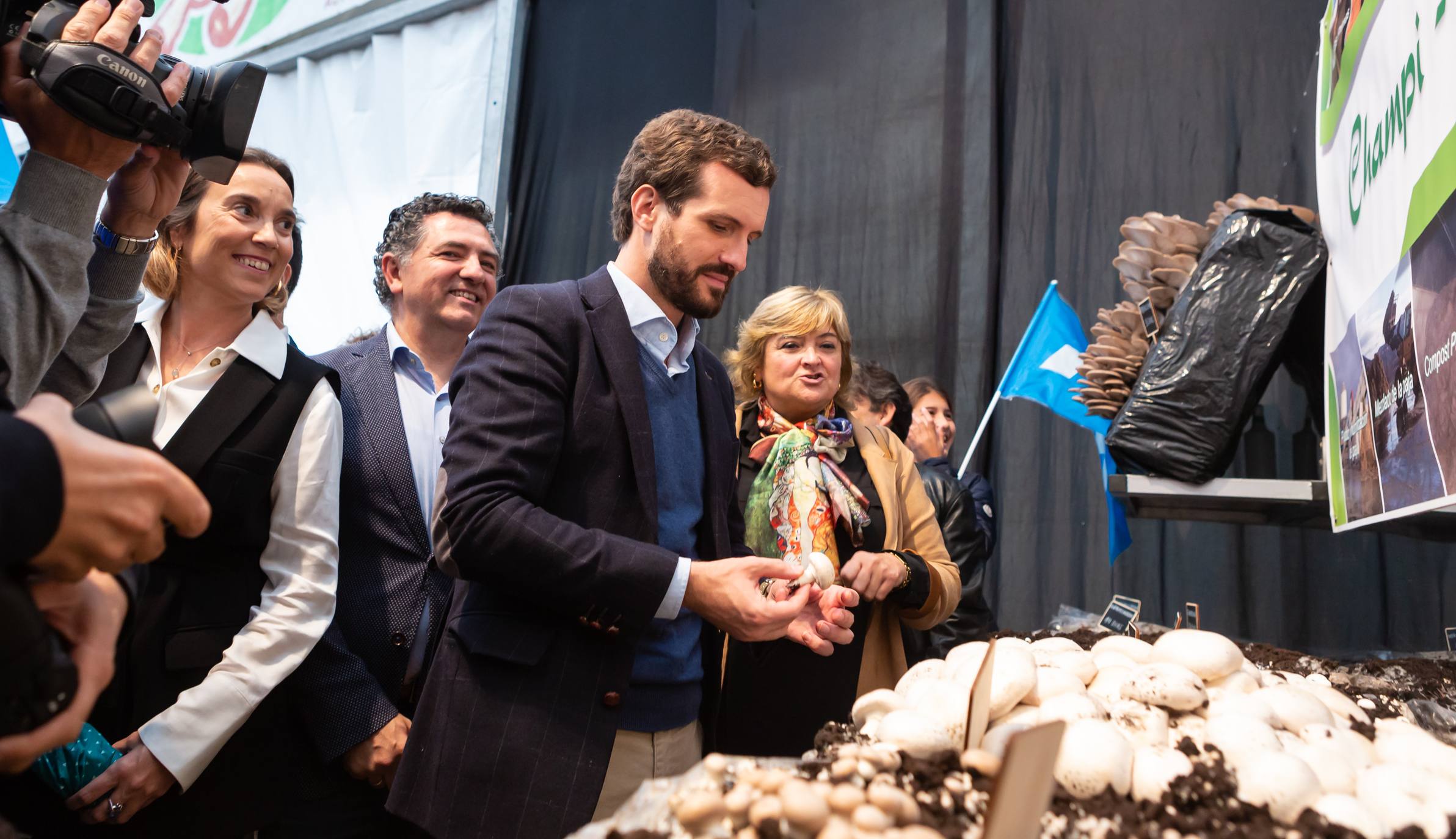 El líder del Partido Popular ha visitado la localidad catona.