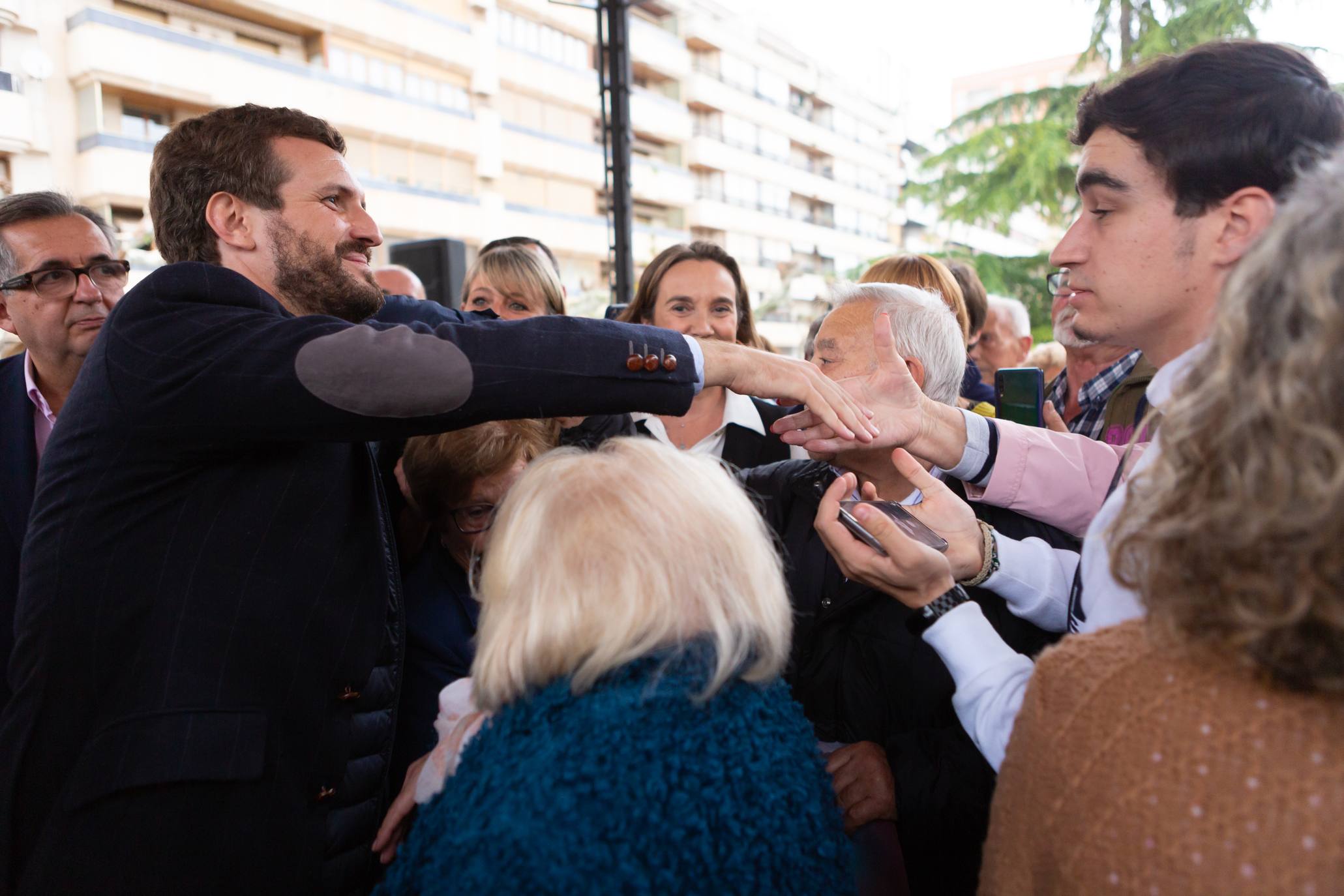 El líder popular ha visitado la localidad riojabajeña