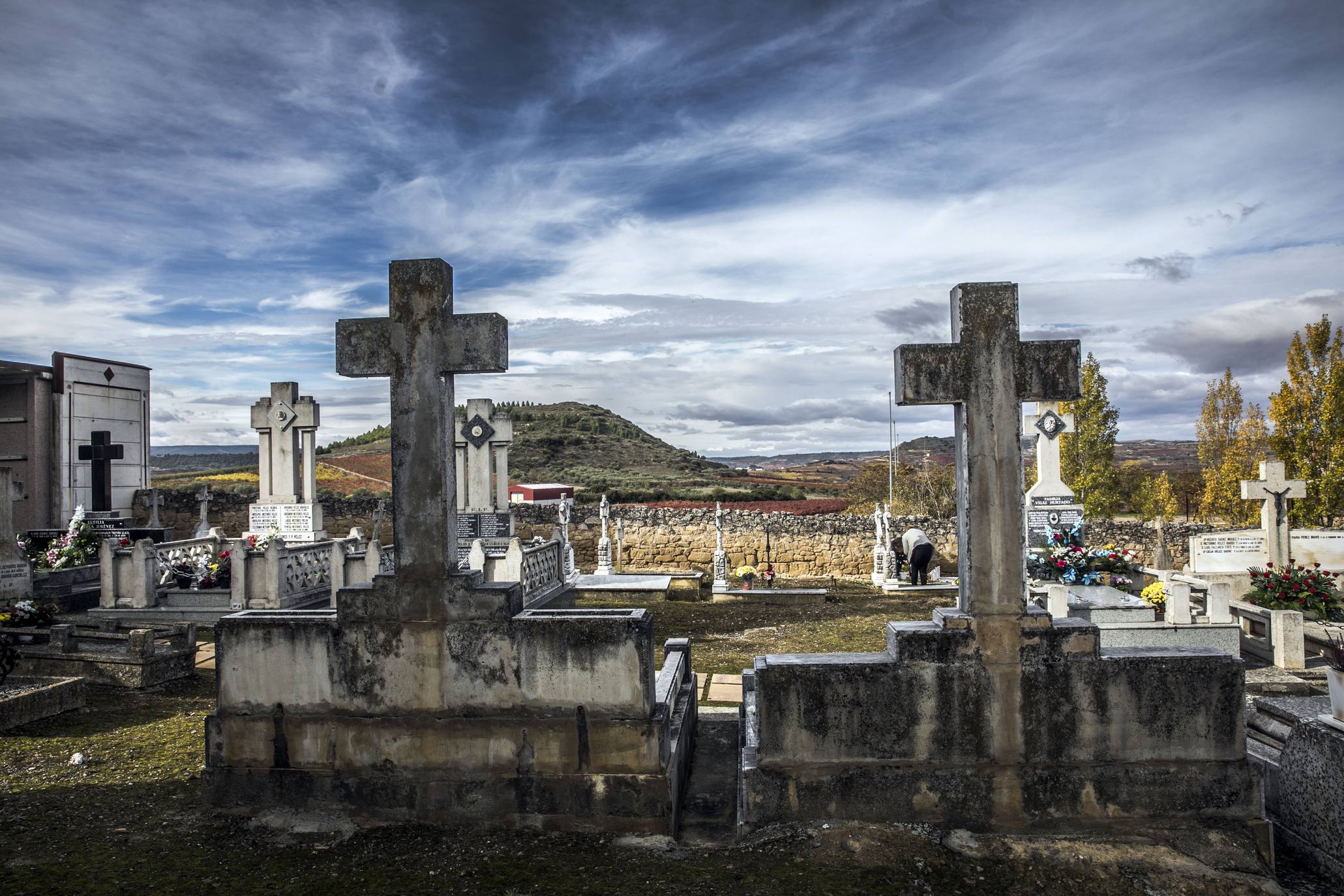 Fotos: Los cementerios riojanos se llenan de visitantes