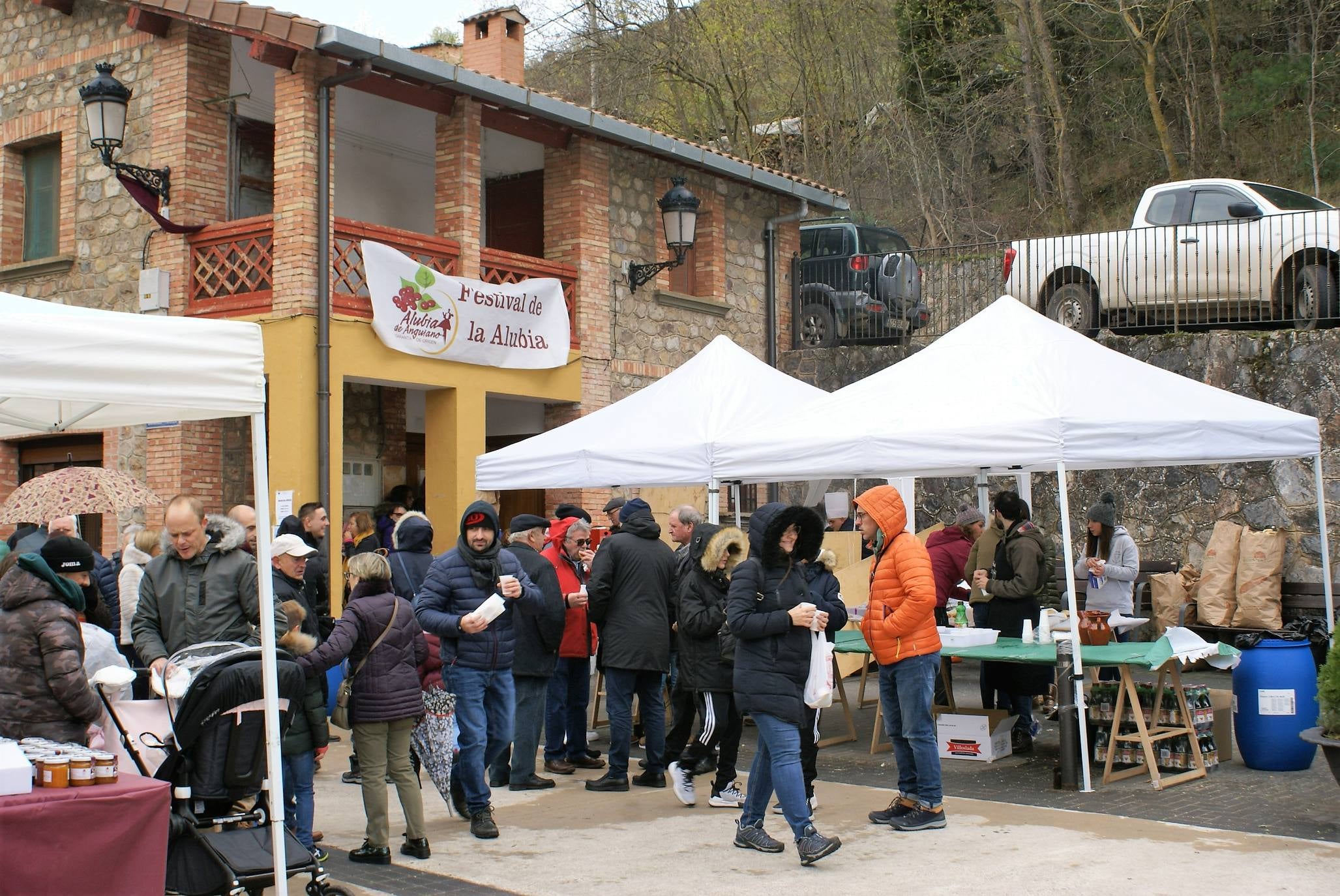 Se han repartido más de 600 raciones de la sabrosa legumbre. 