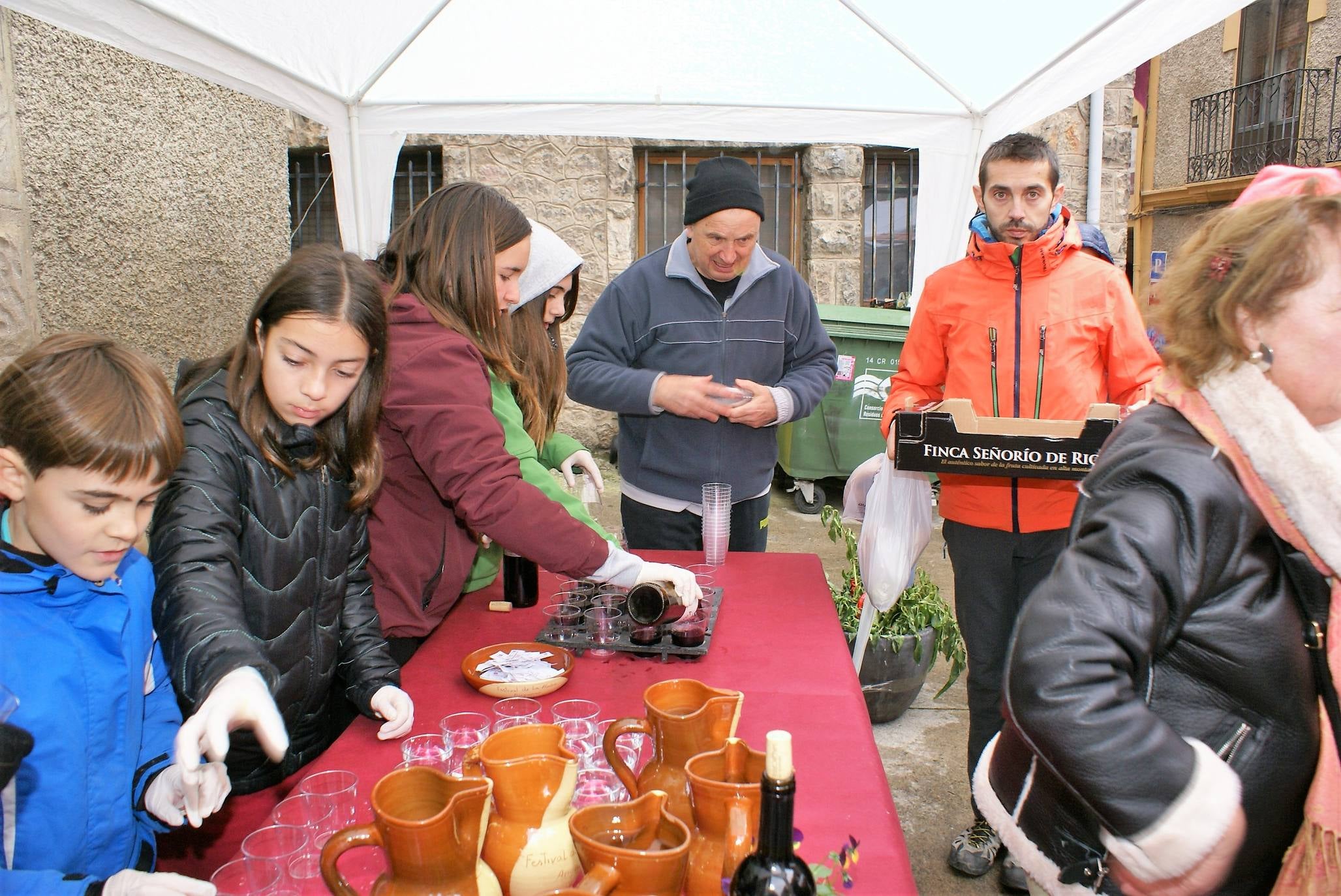 Se han repartido más de 600 raciones de la sabrosa legumbre. 