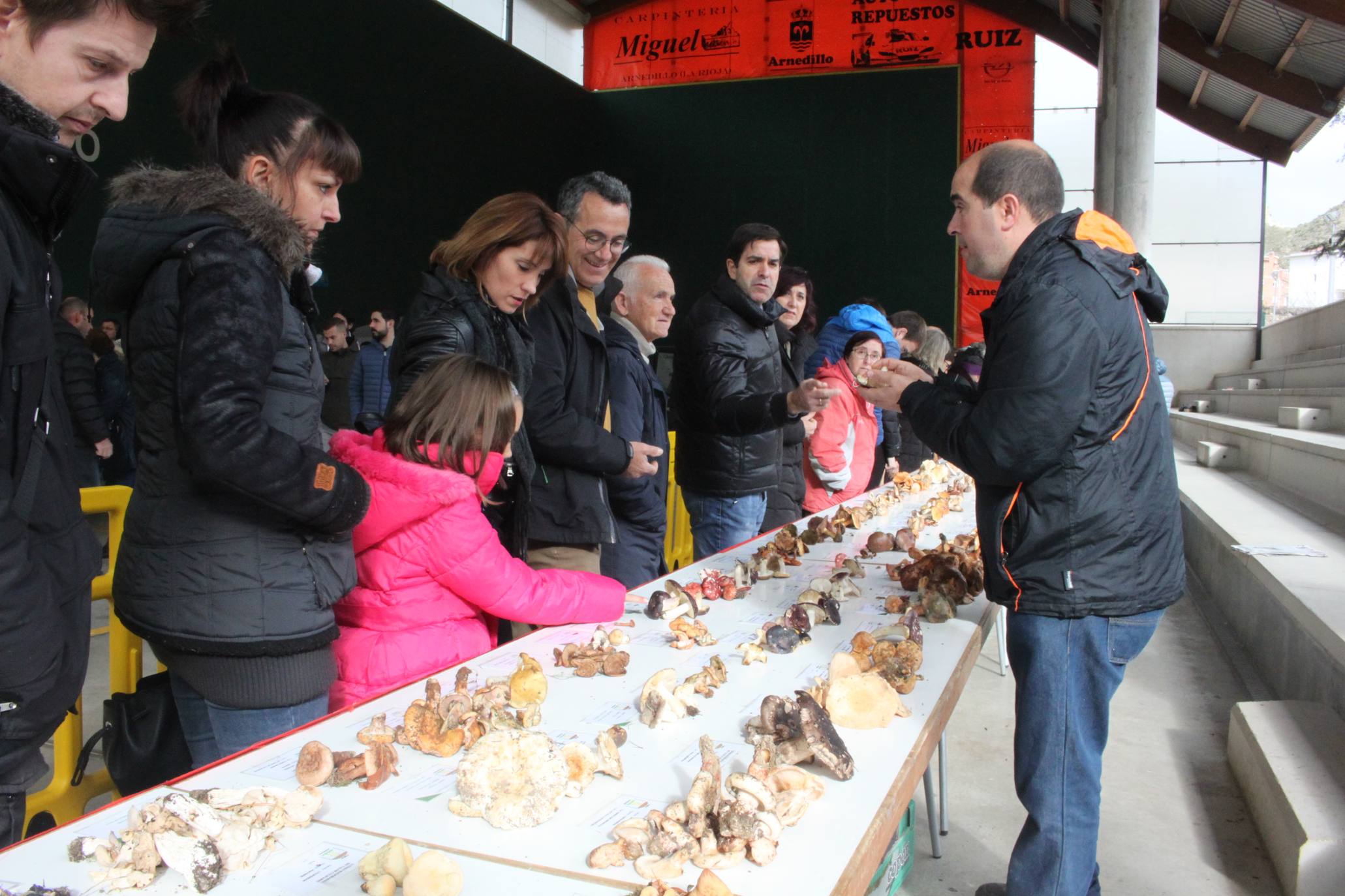 Cientos de personas se han acercado a la localidad riojabajeña. 