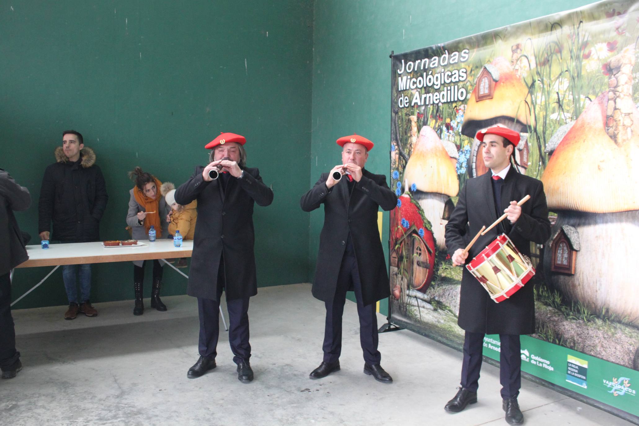 Cientos de personas se han acercado a la localidad riojabajeña. 