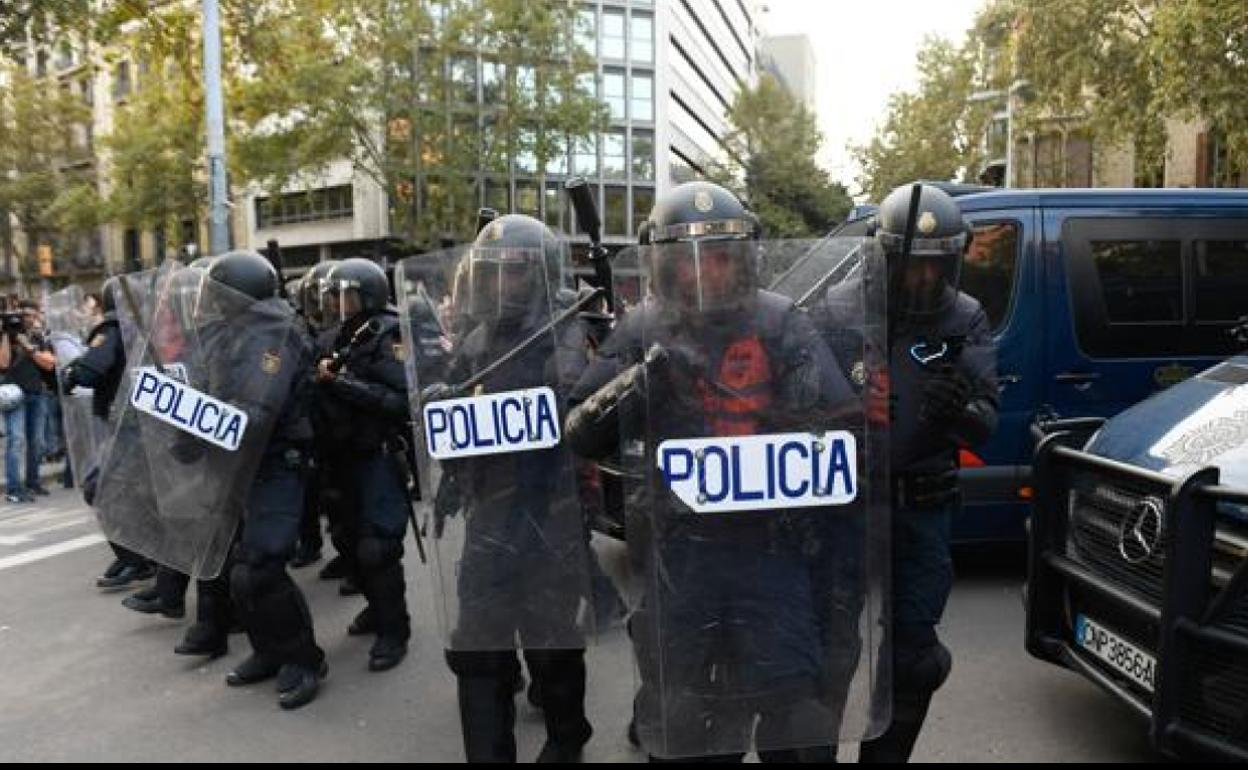 Interior ordena mantener sine die el refuerzo policial en Cataluña