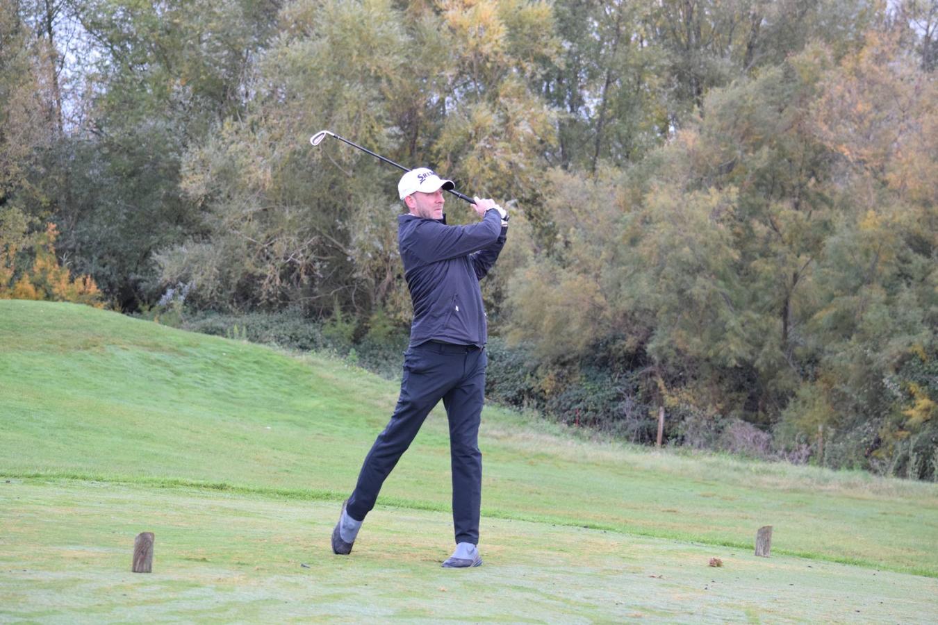 Los jugadores disfrutaron de una gran jornada de golf.