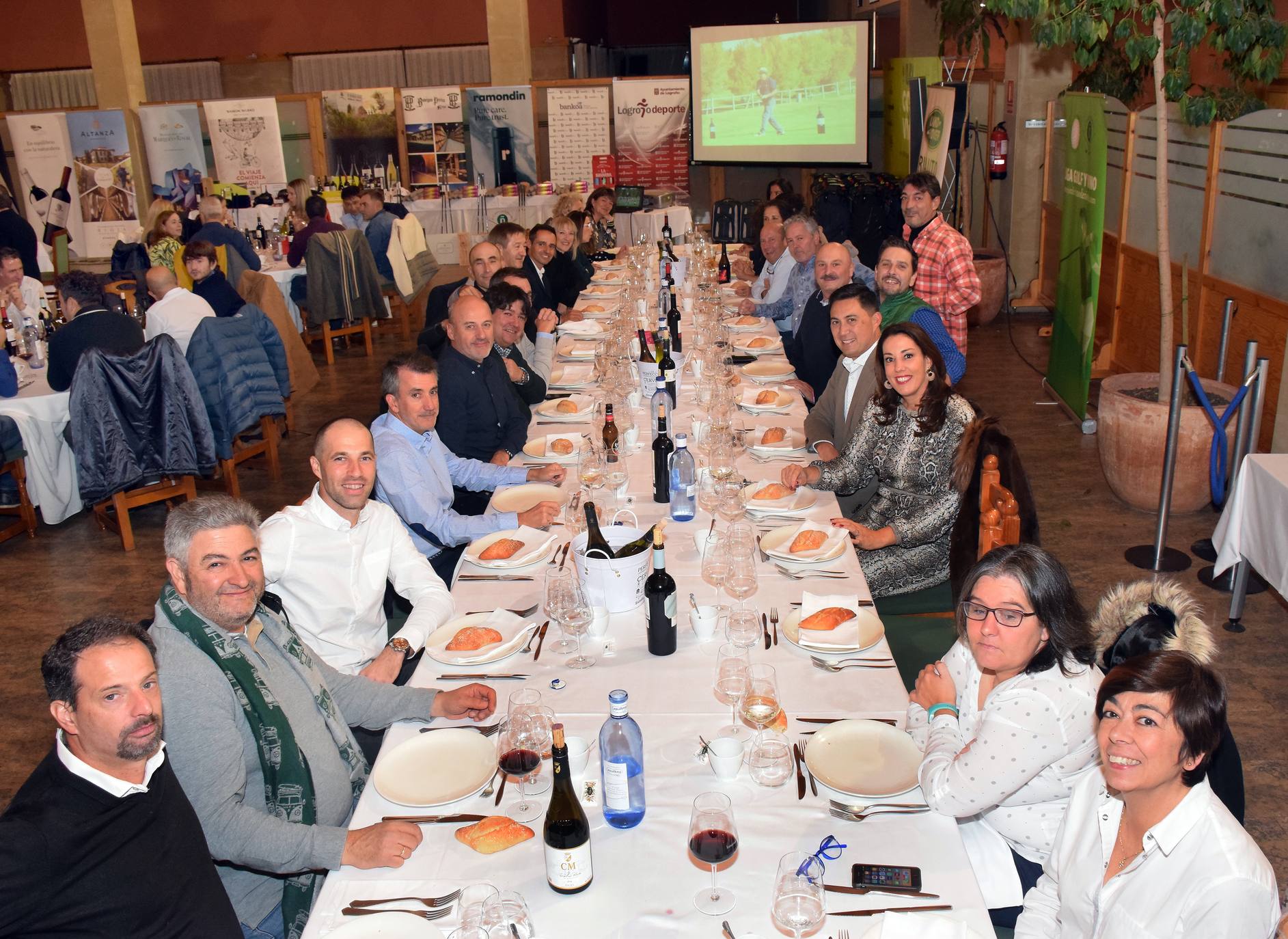 La Liga de Golf y Vino puso el broche de oro con una cena de confraternización.