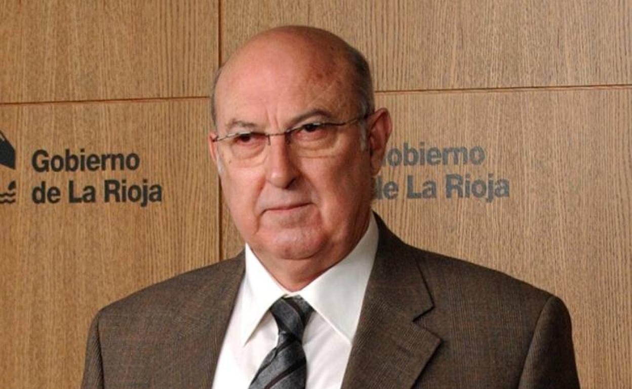 Ángel Salinas, durante muchos años cargo público en el Gobierno de La Rioja.